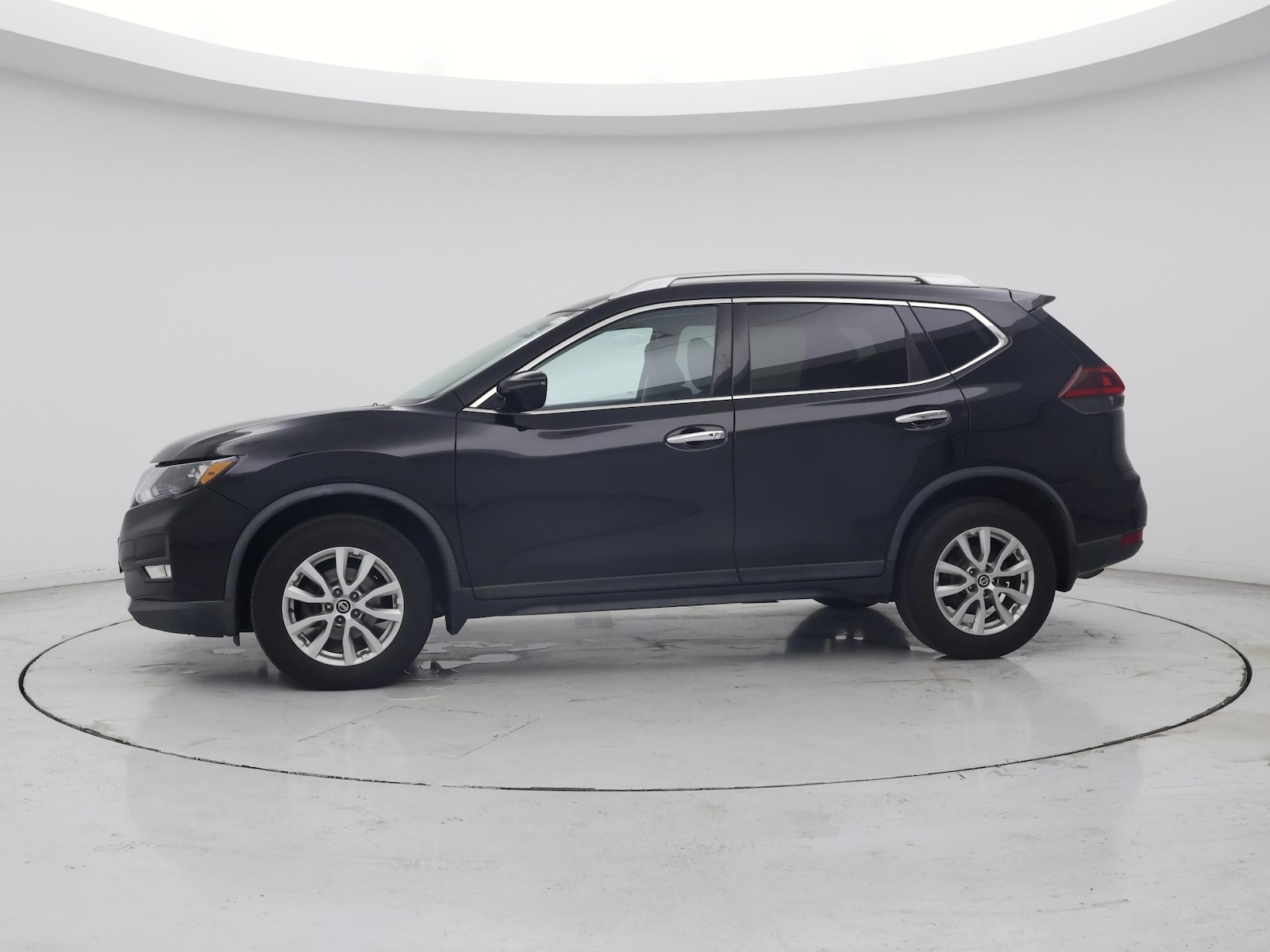 2018 Nissan Rogue SV - Photo 4