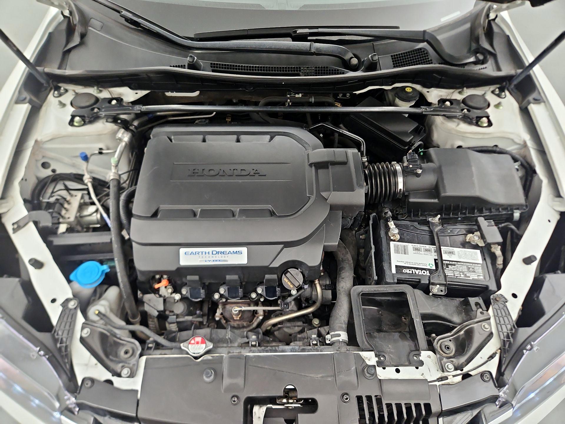 Thumbnail: 2015 Honda Accord - 19