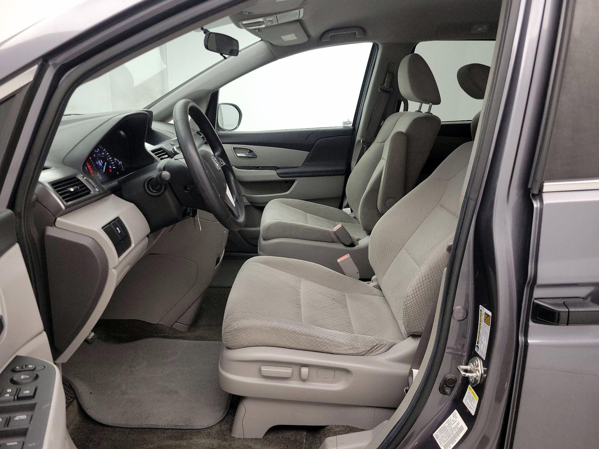 Thumbnail: 2014 Honda Odyssey - 11