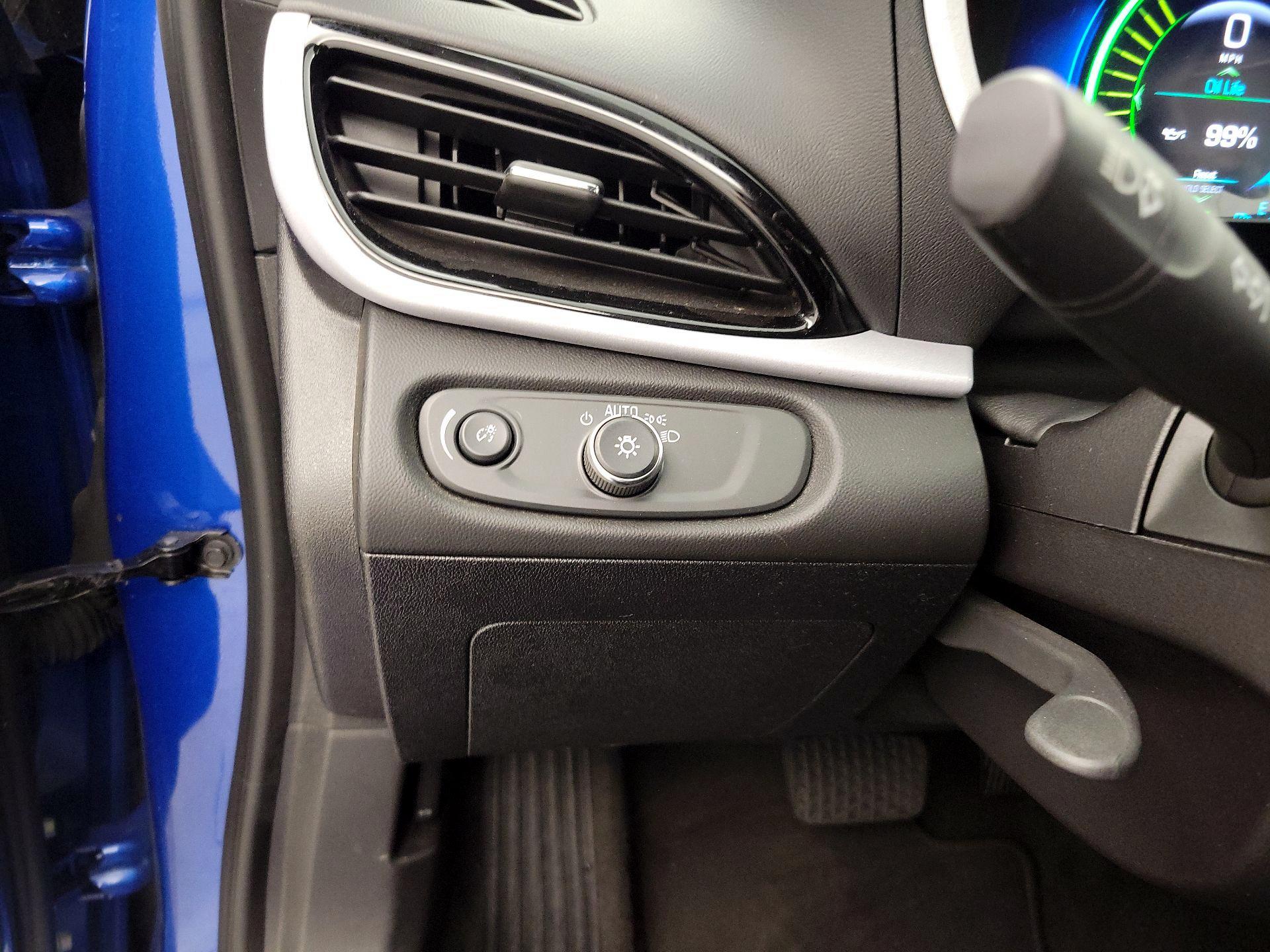 Thumbnail: 2018 Chevrolet Volt - 13
