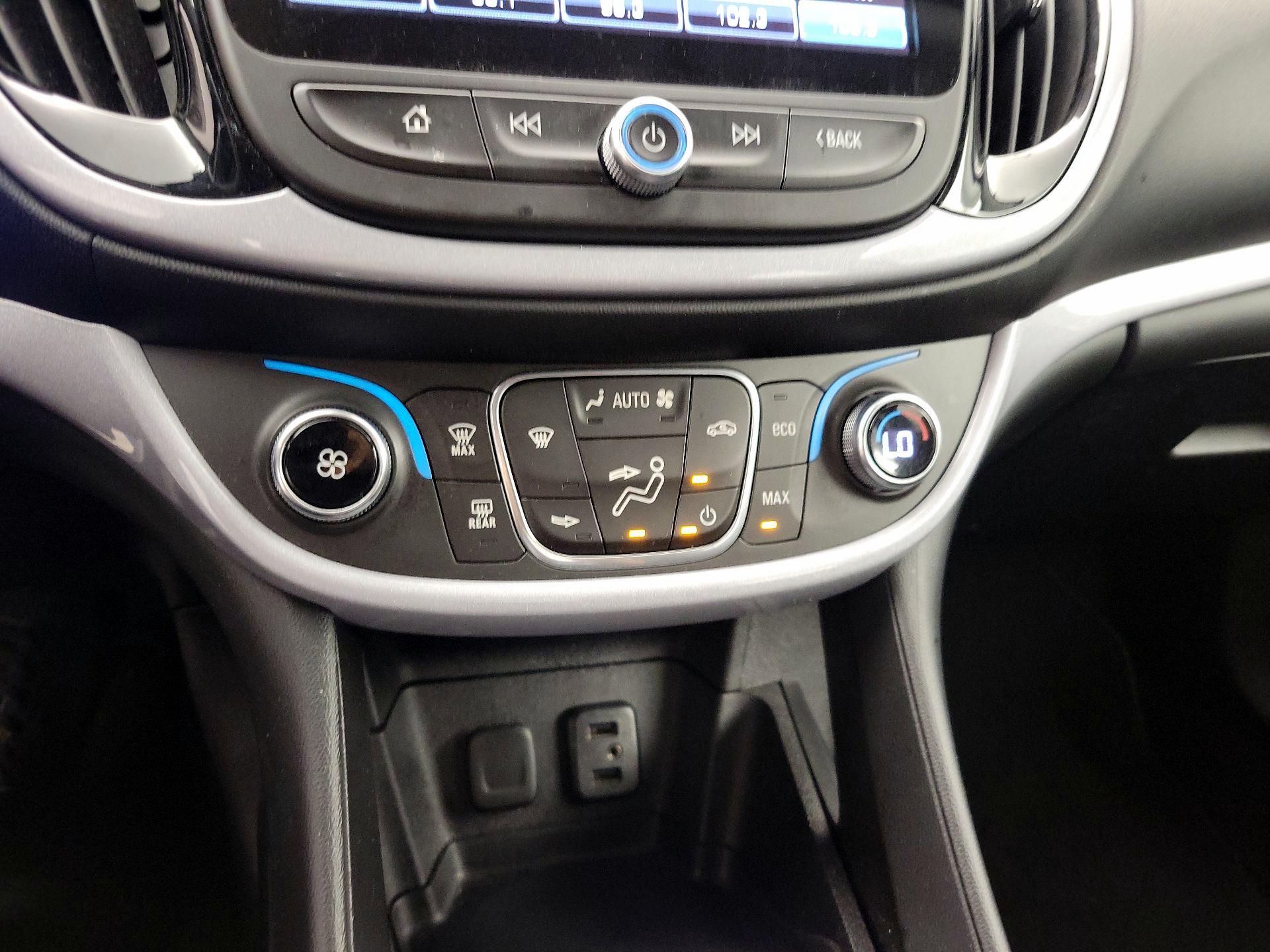 Thumbnail: 2018 Chevrolet Volt - 17
