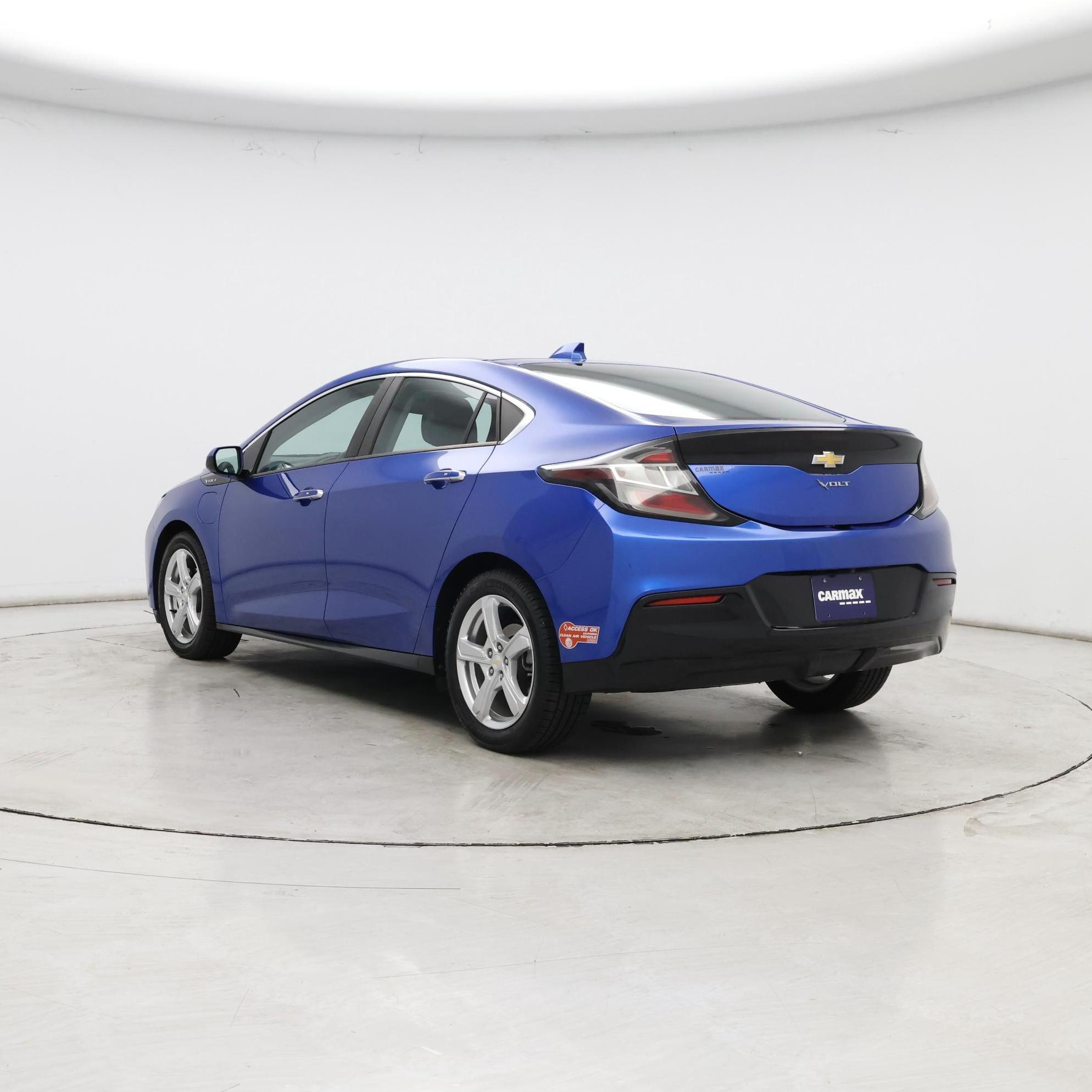 Thumbnail: 2018 Chevrolet Volt - 2