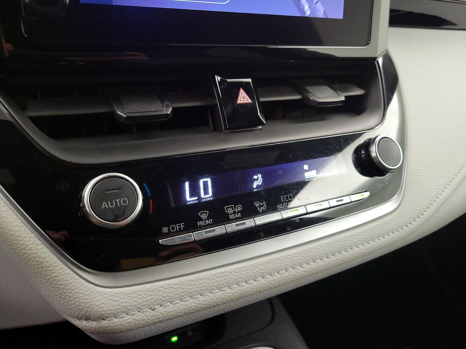 2024 Toyota Corolla SE - Photo 15
