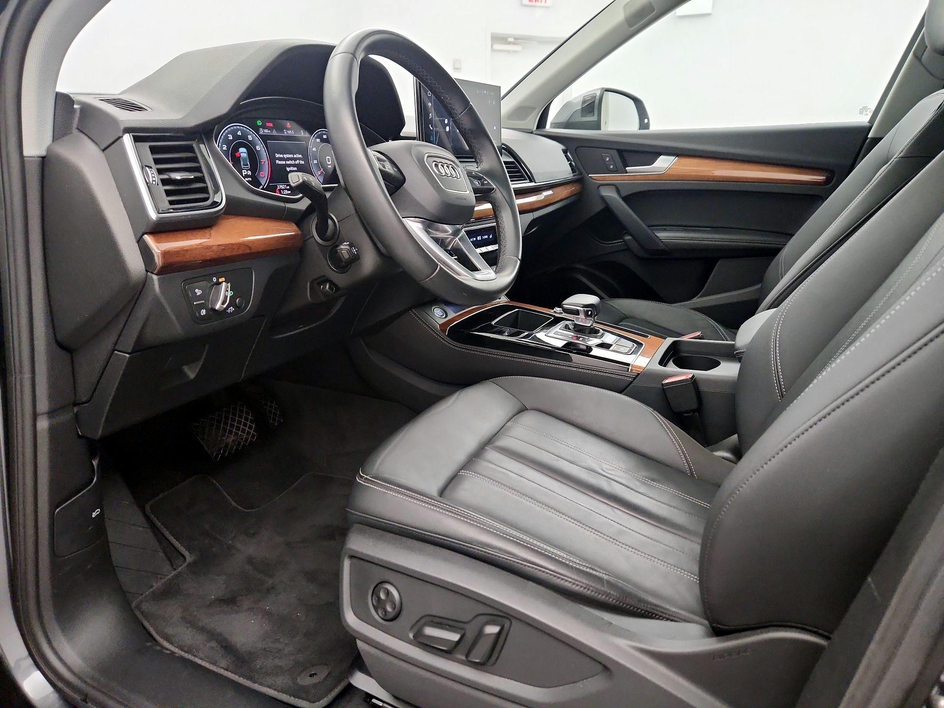 Thumbnail: 2023 Audi Q5 - 11