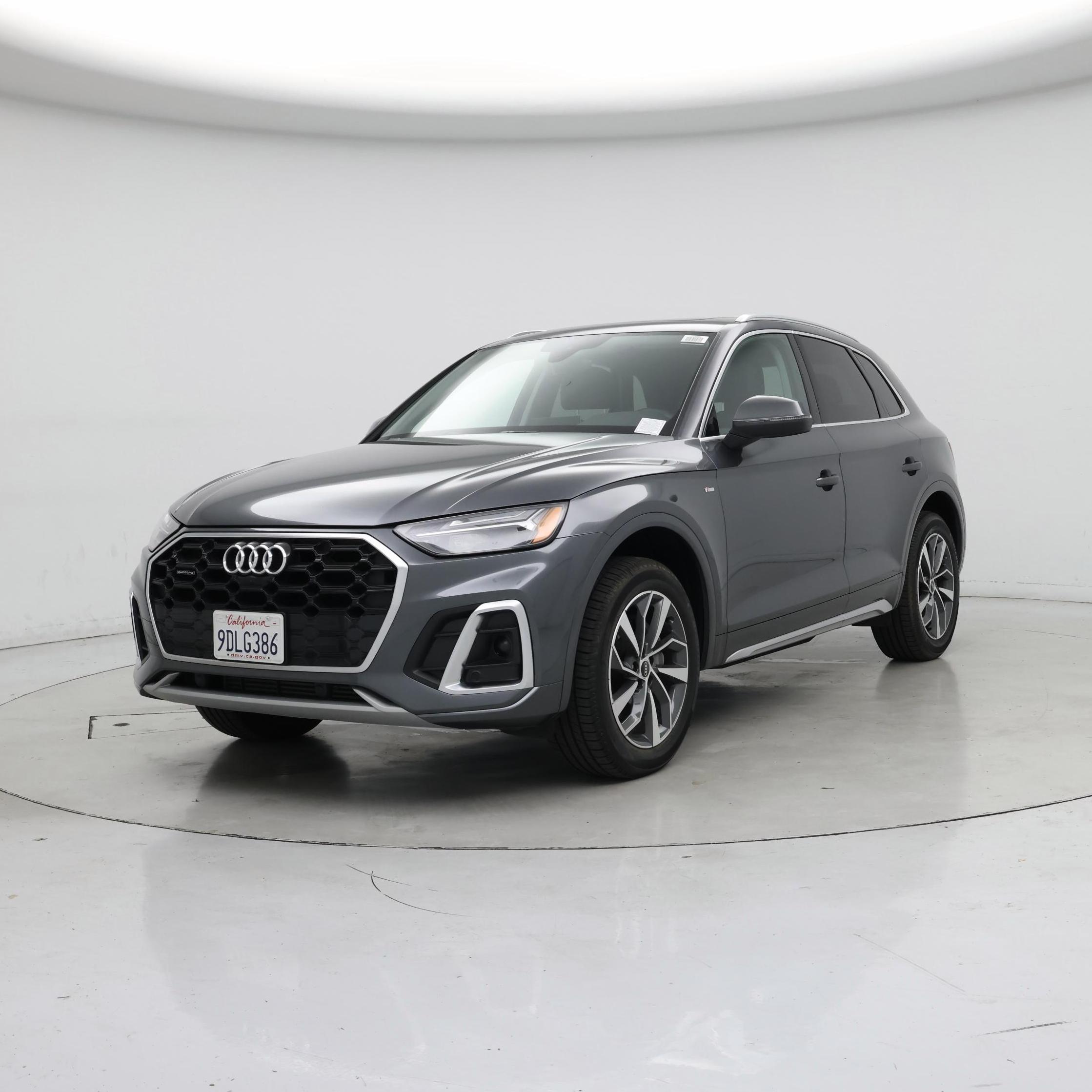 Thumbnail: 2023 Audi Q5 - 4