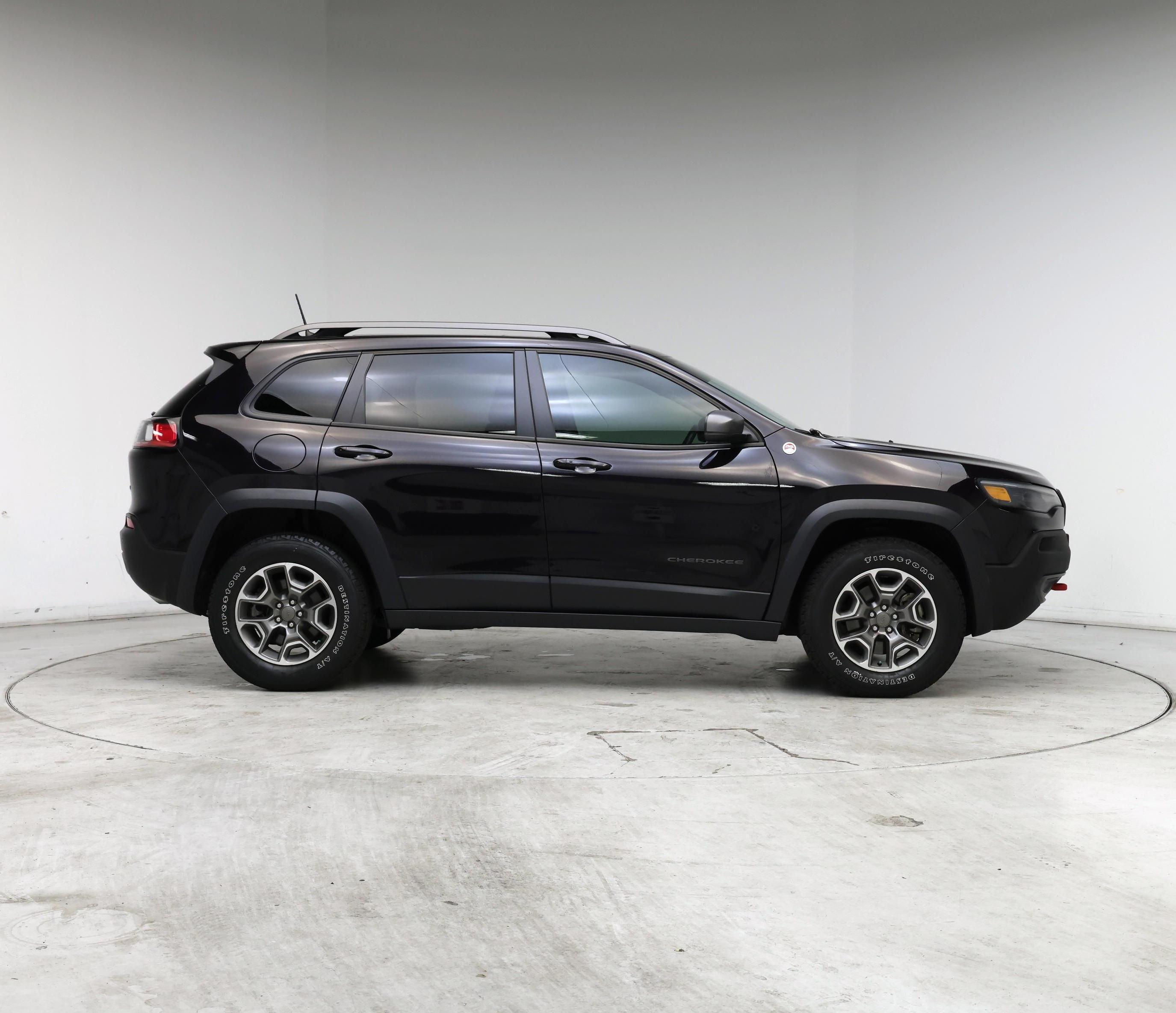 Thumbnail: 2021 Jeep Cherokee - 7
