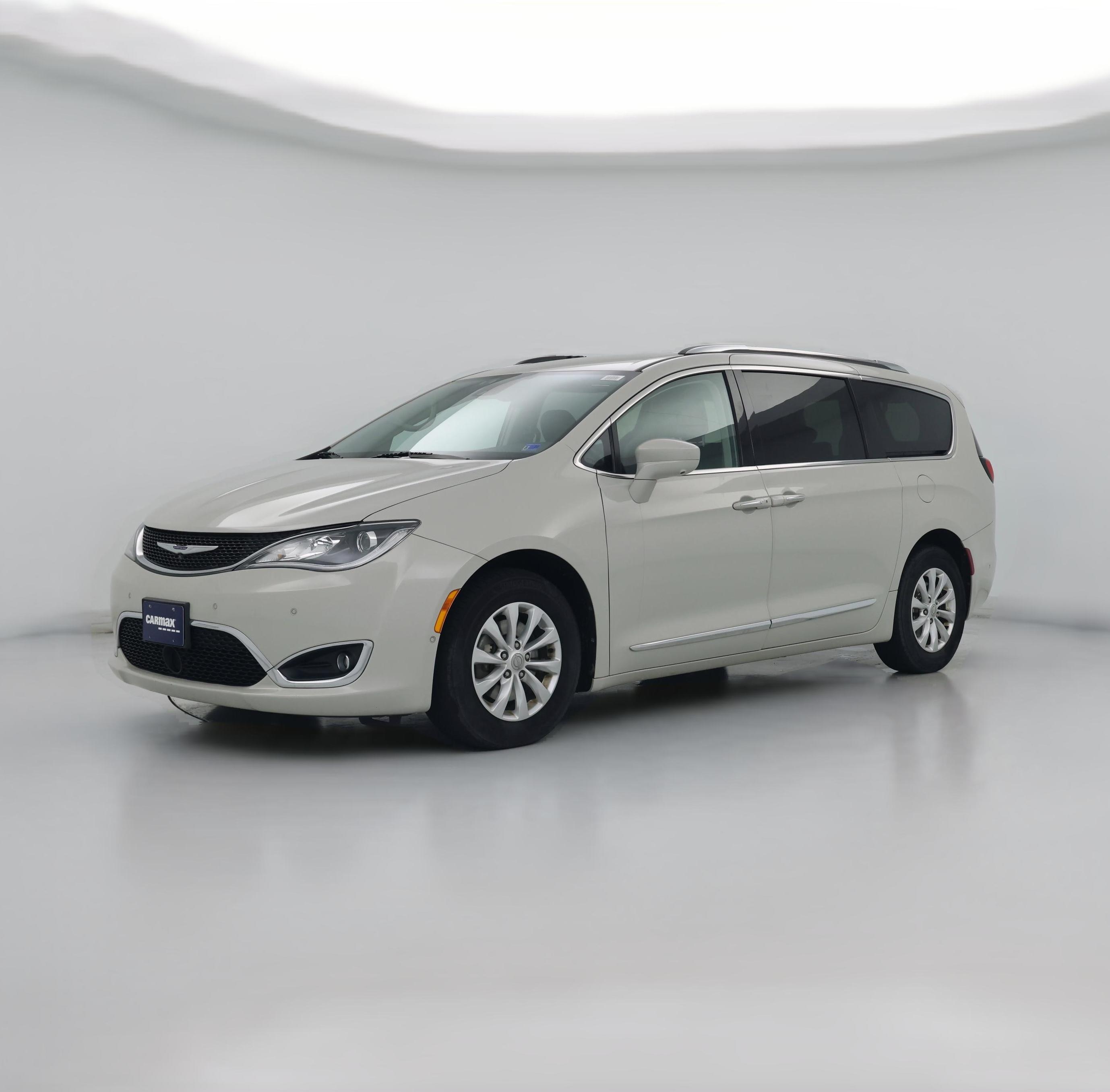 Thumbnail: 2019 Chrysler Pacifica - 1