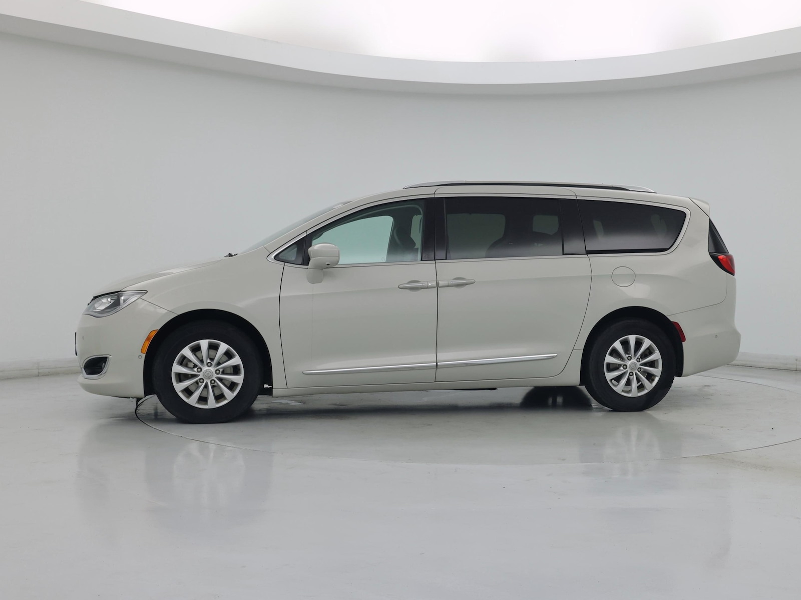 2019 Chrysler Pacifica Touring L - Photo 6