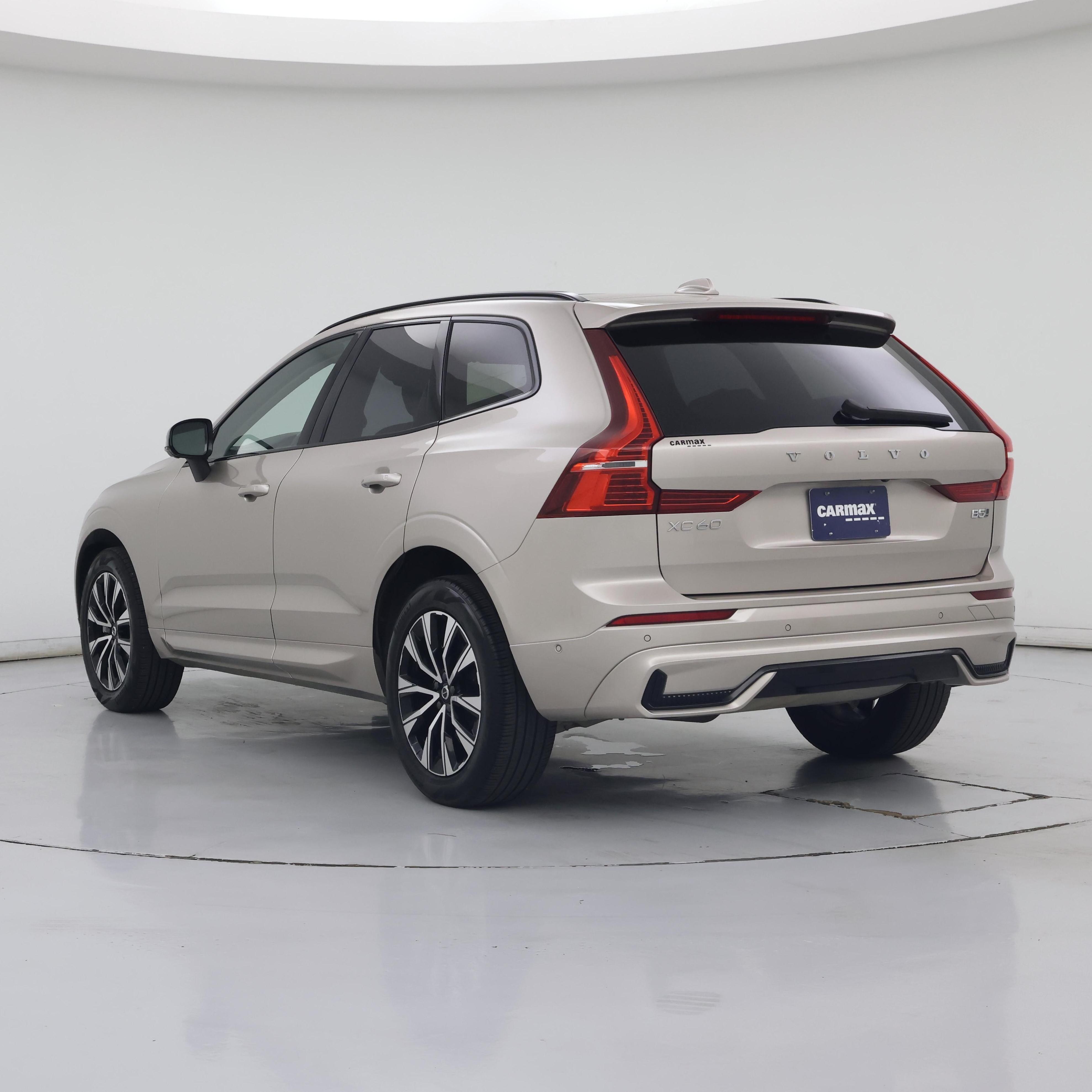 Thumbnail: 2025 Volvo XC60 - 2