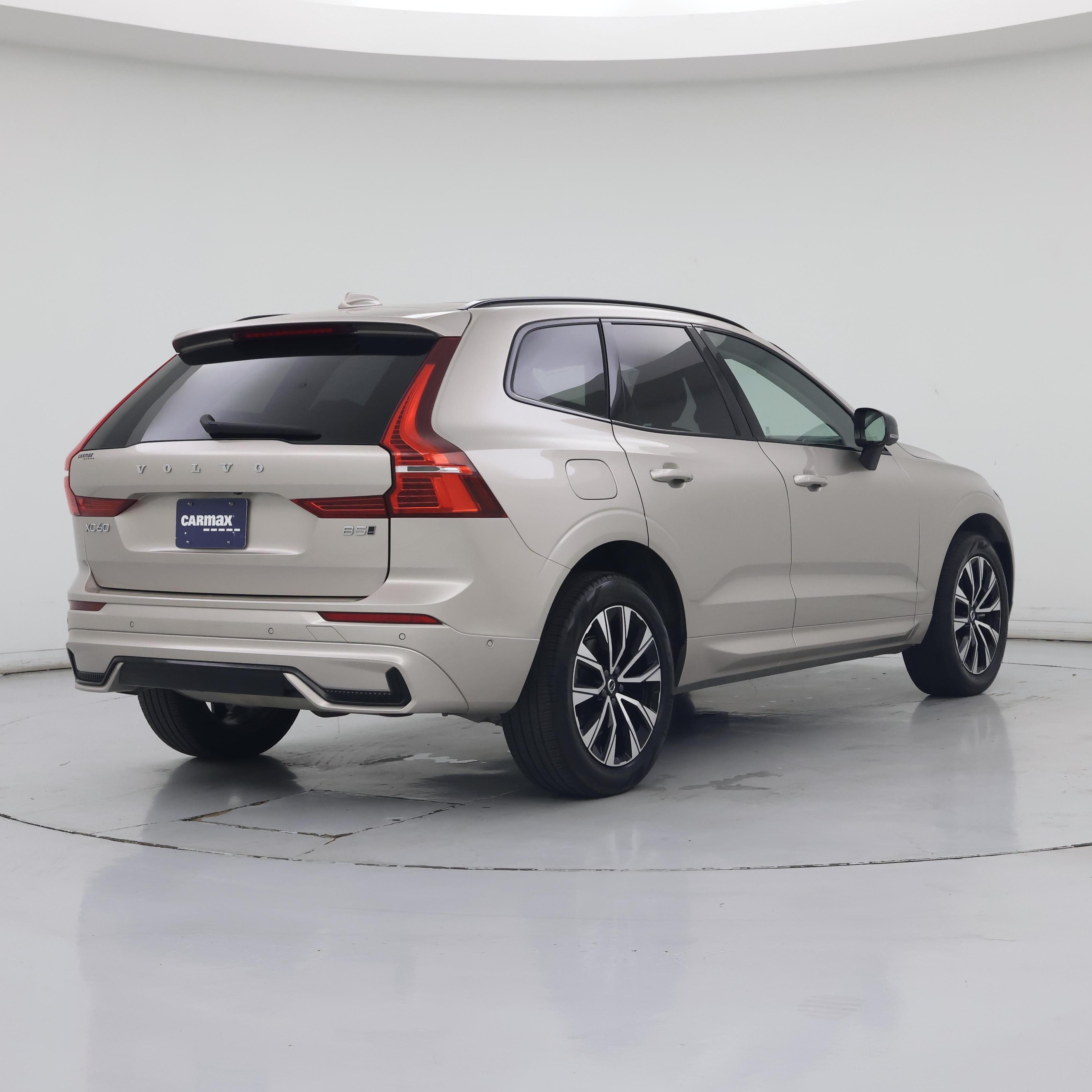 Thumbnail: 2025 Volvo XC60 - 8