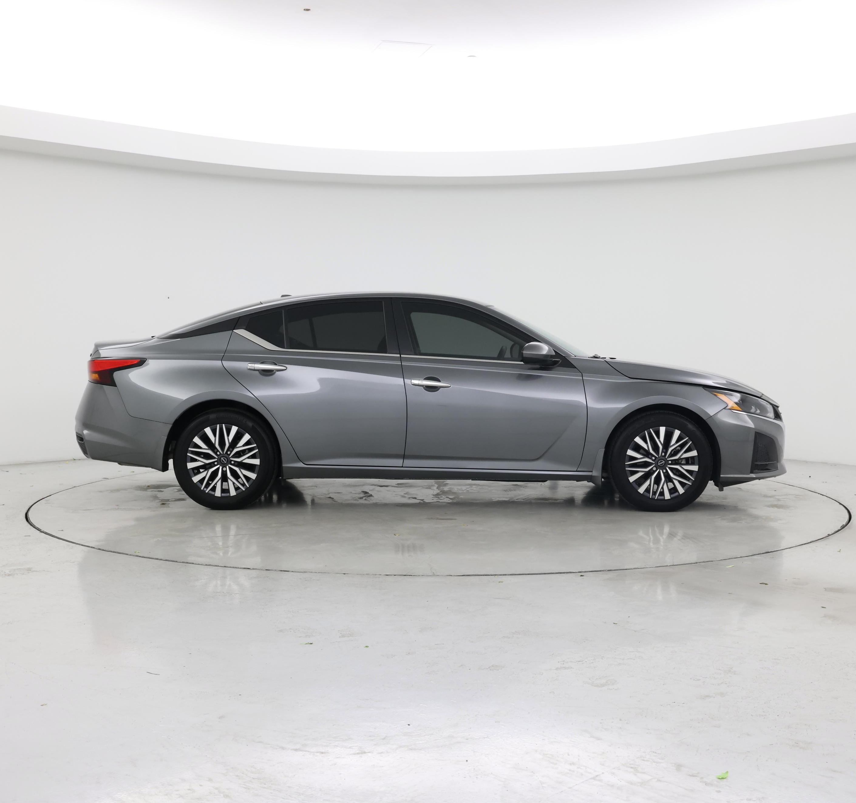 Thumbnail: 2023 Nissan Altima - 7