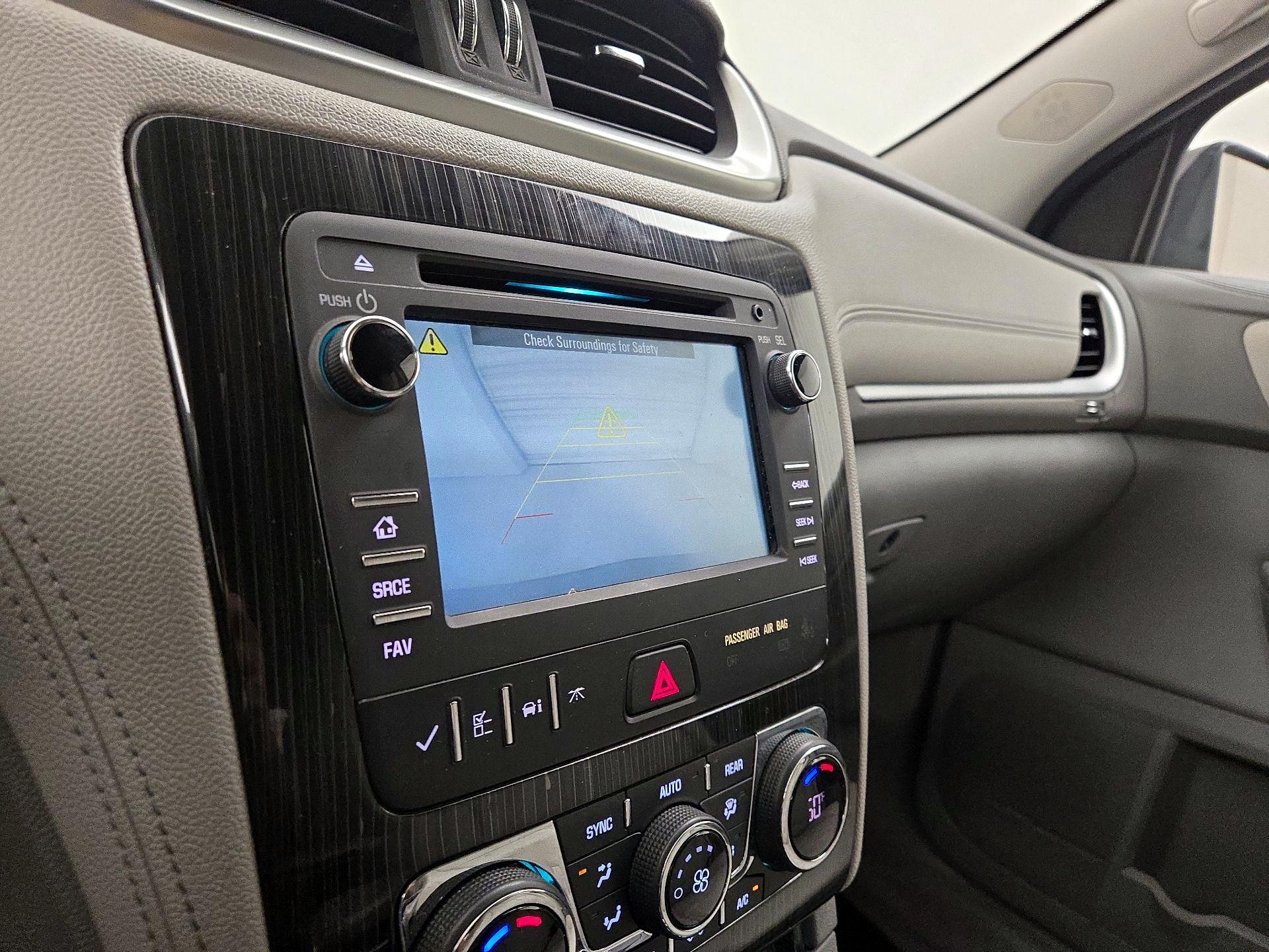 Thumbnail: 2017 Chevrolet Traverse - 14