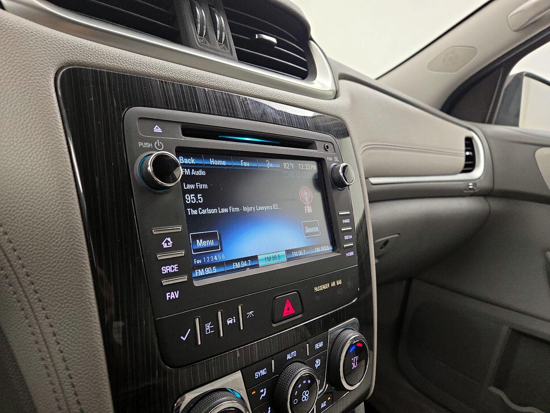 Thumbnail: 2017 Chevrolet Traverse - 15