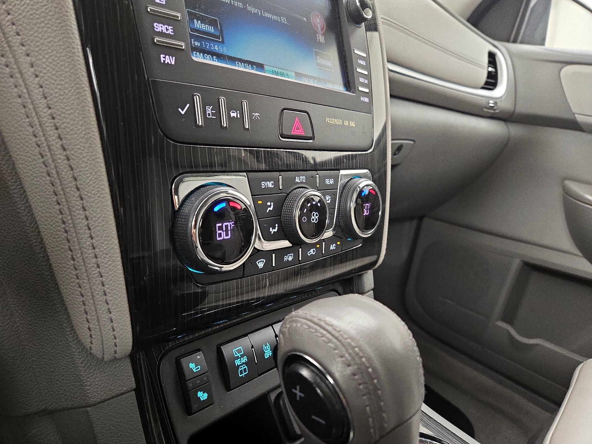 Thumbnail: 2017 Chevrolet Traverse - 16