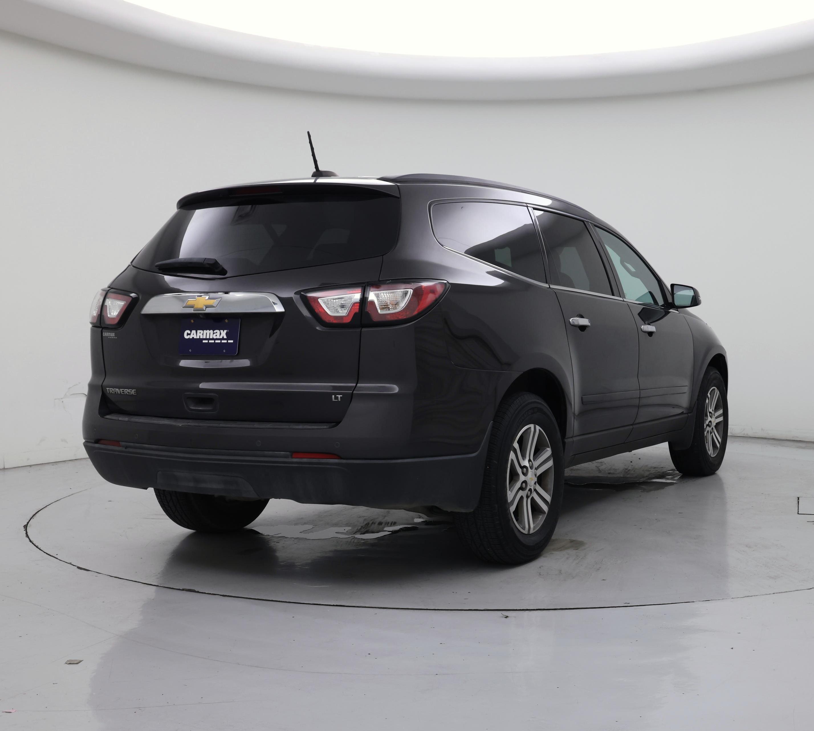 Thumbnail: 2017 Chevrolet Traverse - 8