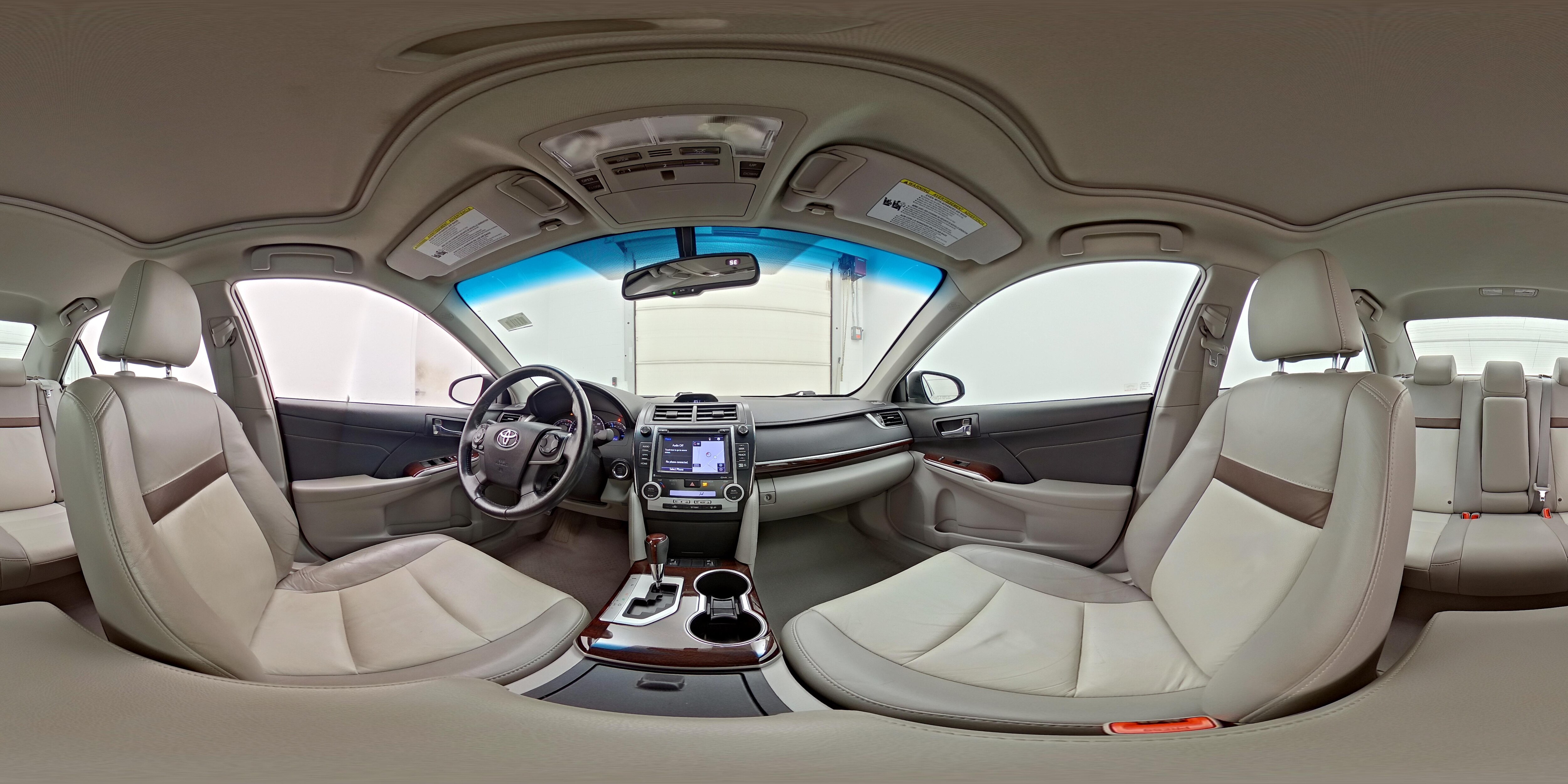 2014 Toyota Camry XLE - Photo 26