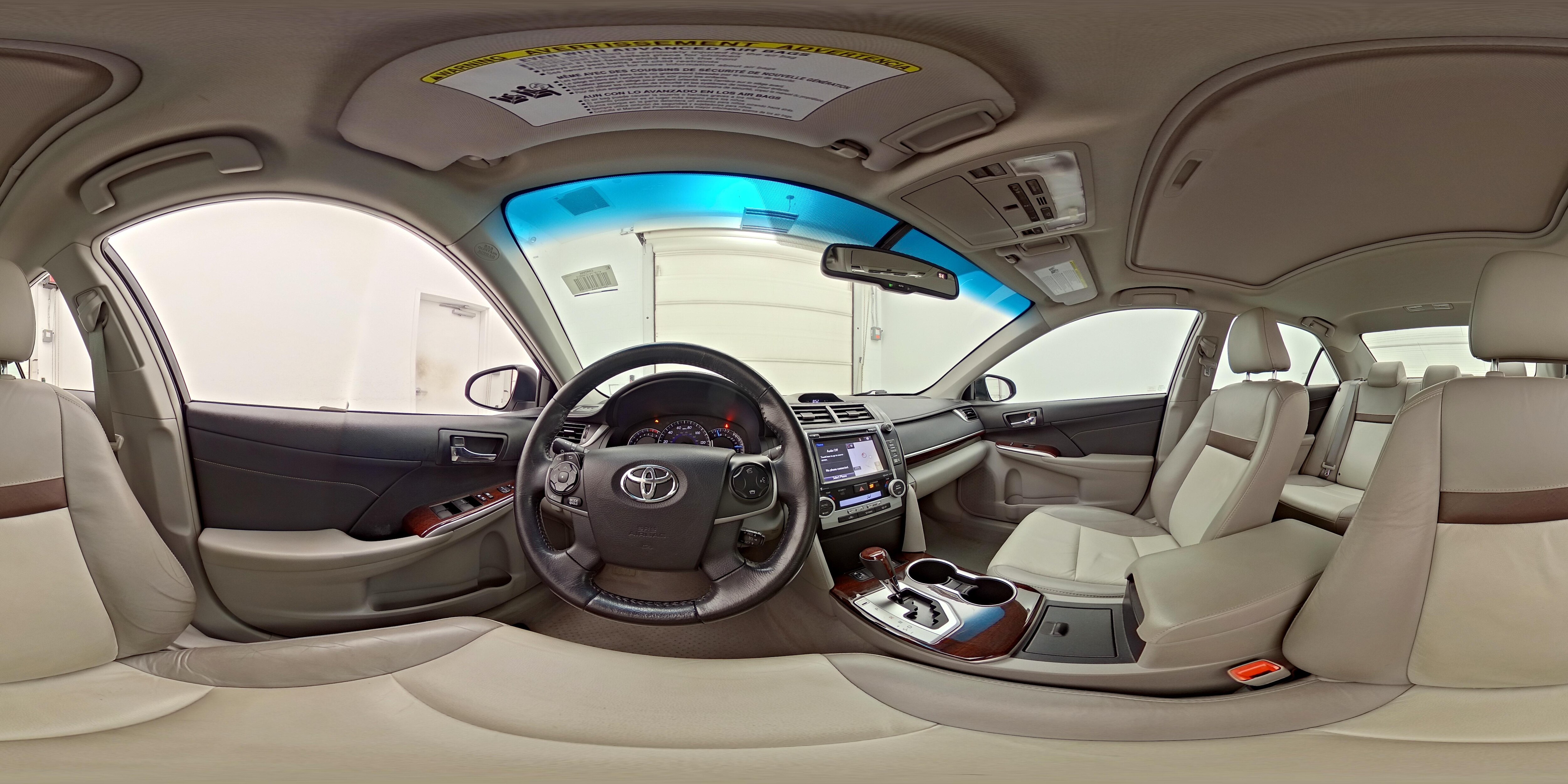 2014 Toyota Camry XLE - Photo 28