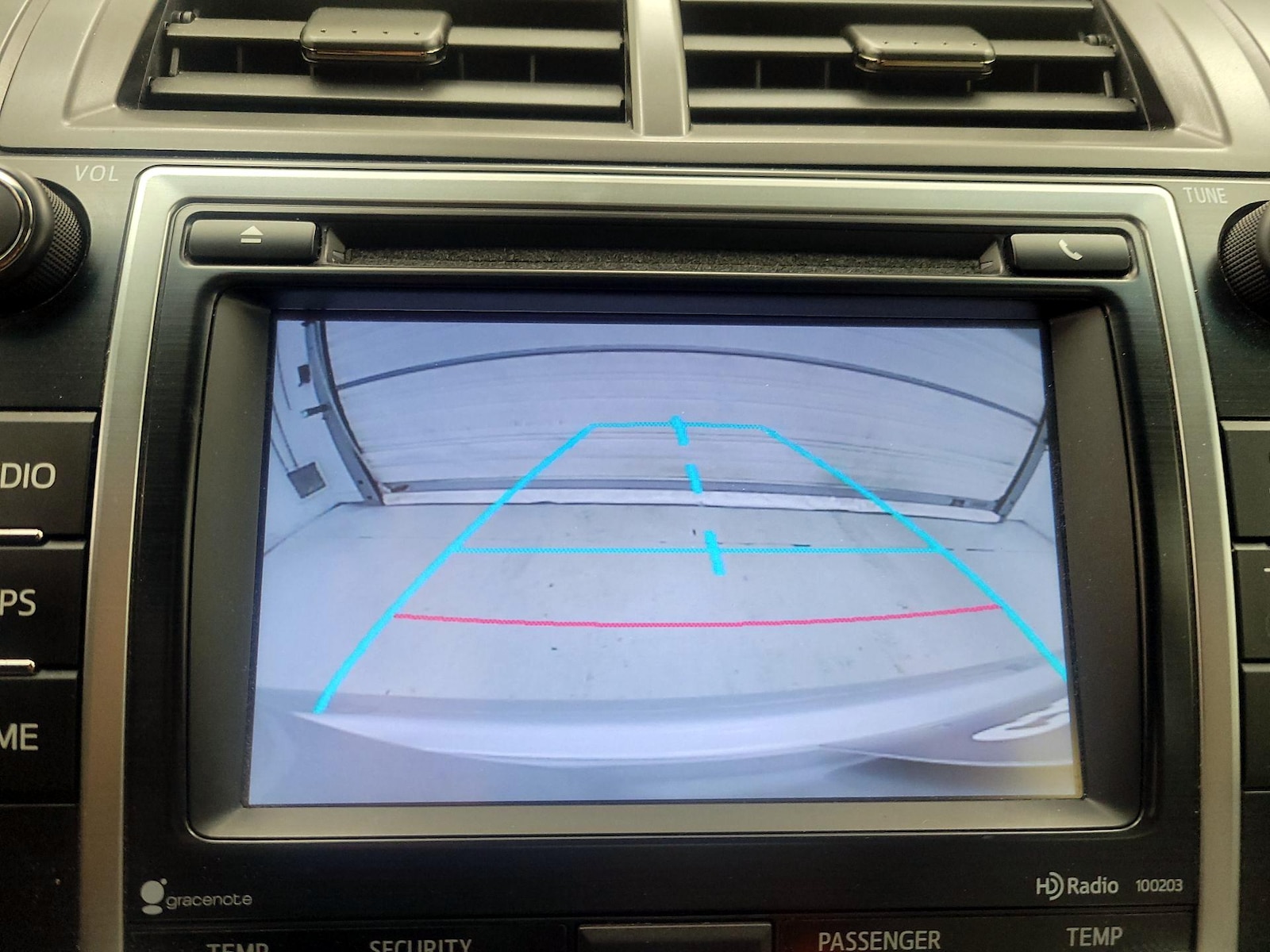 2014 Toyota Camry XLE - Photo 16
