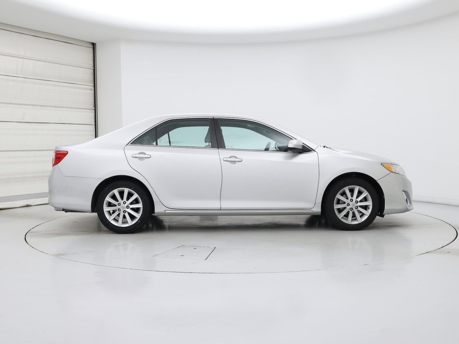 2014 Toyota Camry XLE - Photo 8