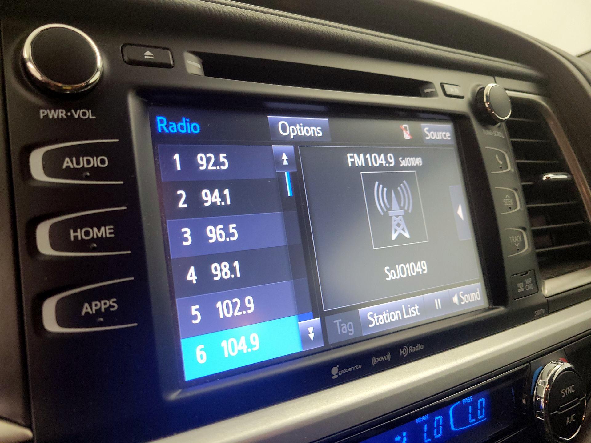 Thumbnail: 2017 Toyota Highlander - 15