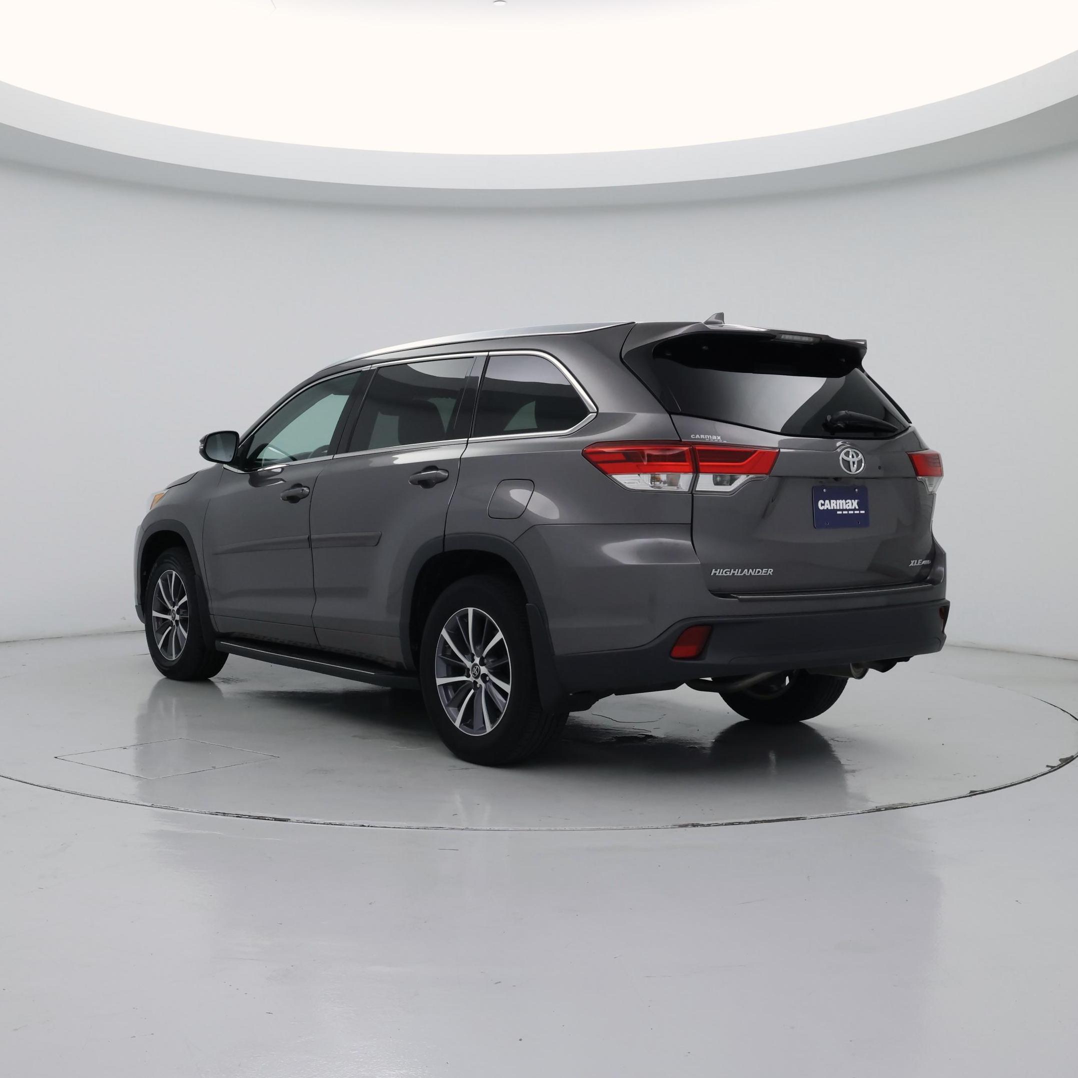 Thumbnail: 2017 Toyota Highlander - 2