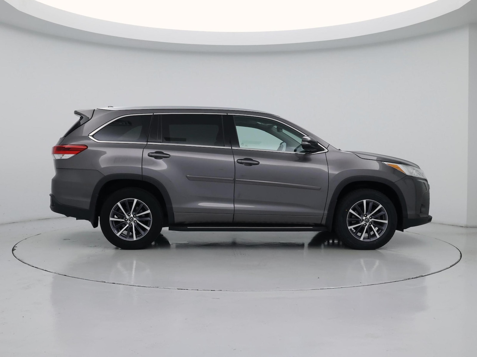 2017 Toyota Highlander XLE - Photo 8
