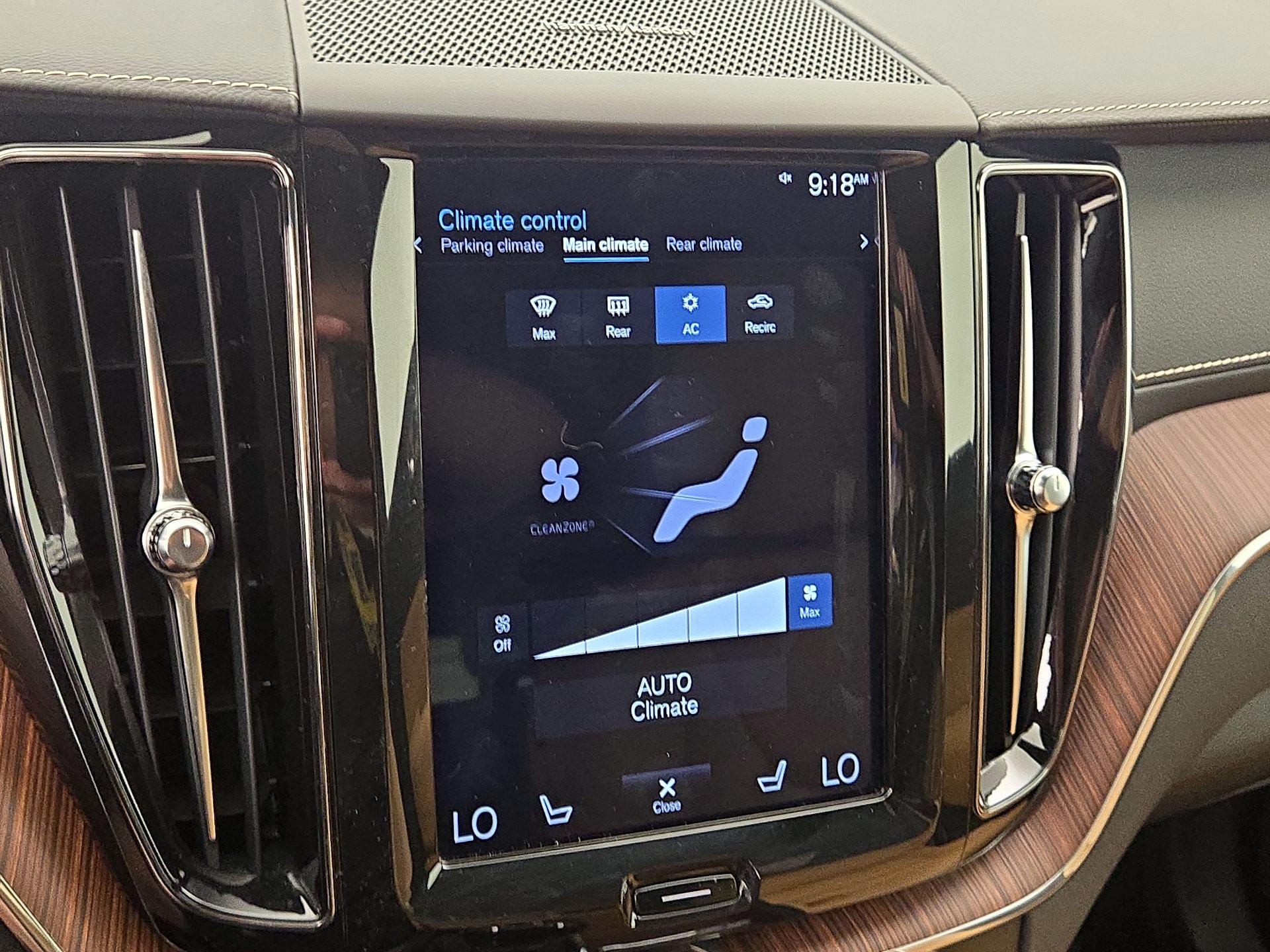 Thumbnail: 2019 Volvo XC60 - 17
