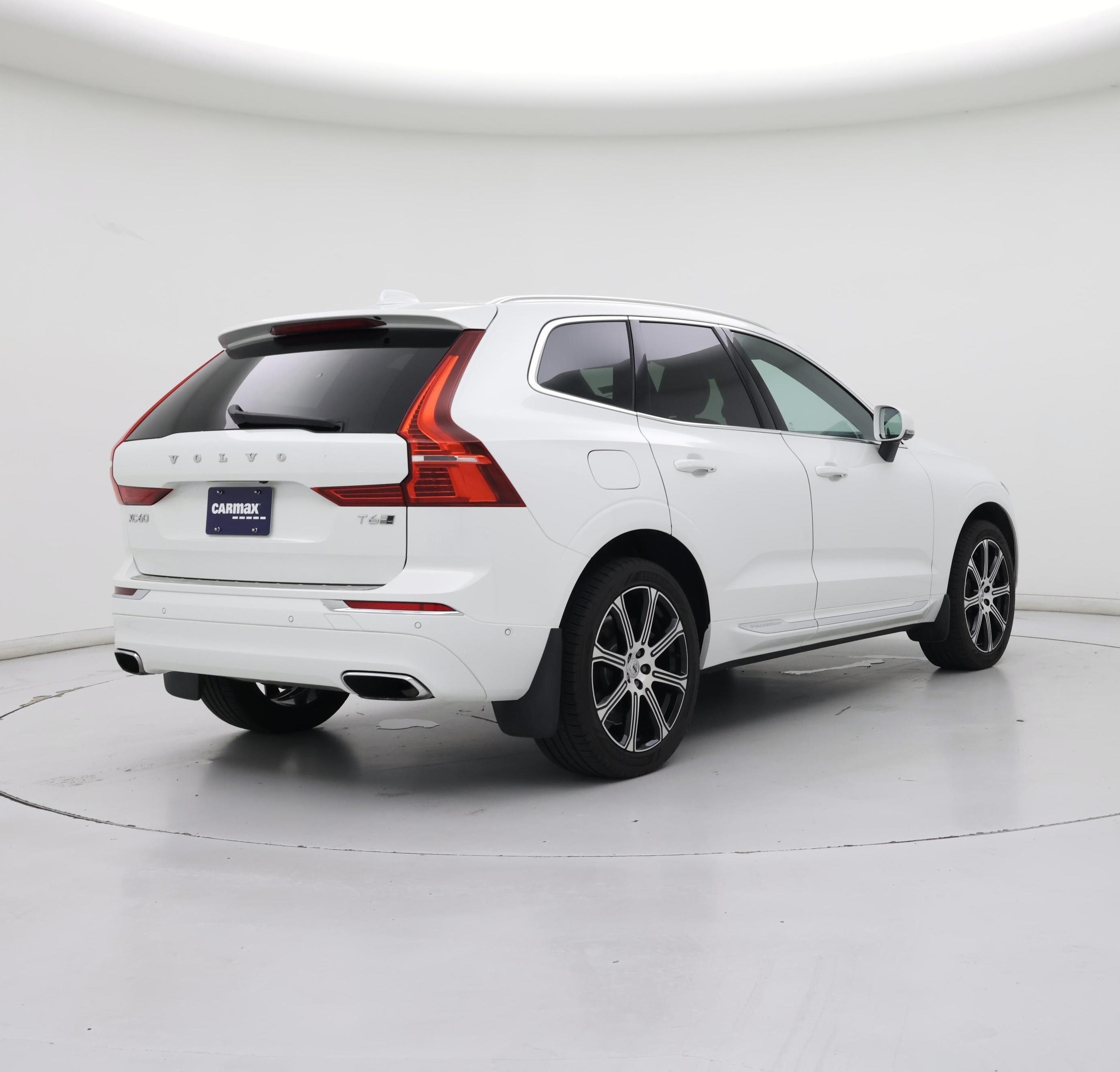 Thumbnail: 2019 Volvo XC60 - 8