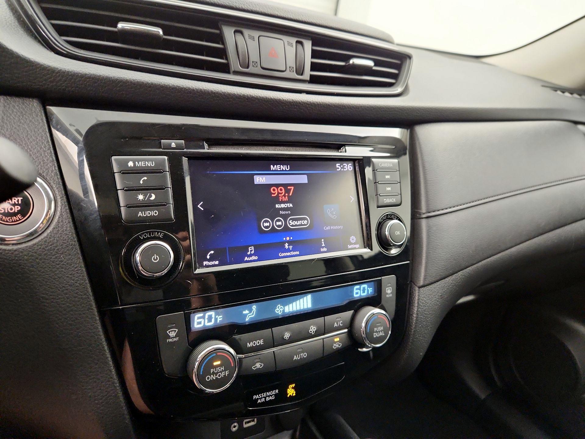 Thumbnail: 2018 Nissan Rogue - 13