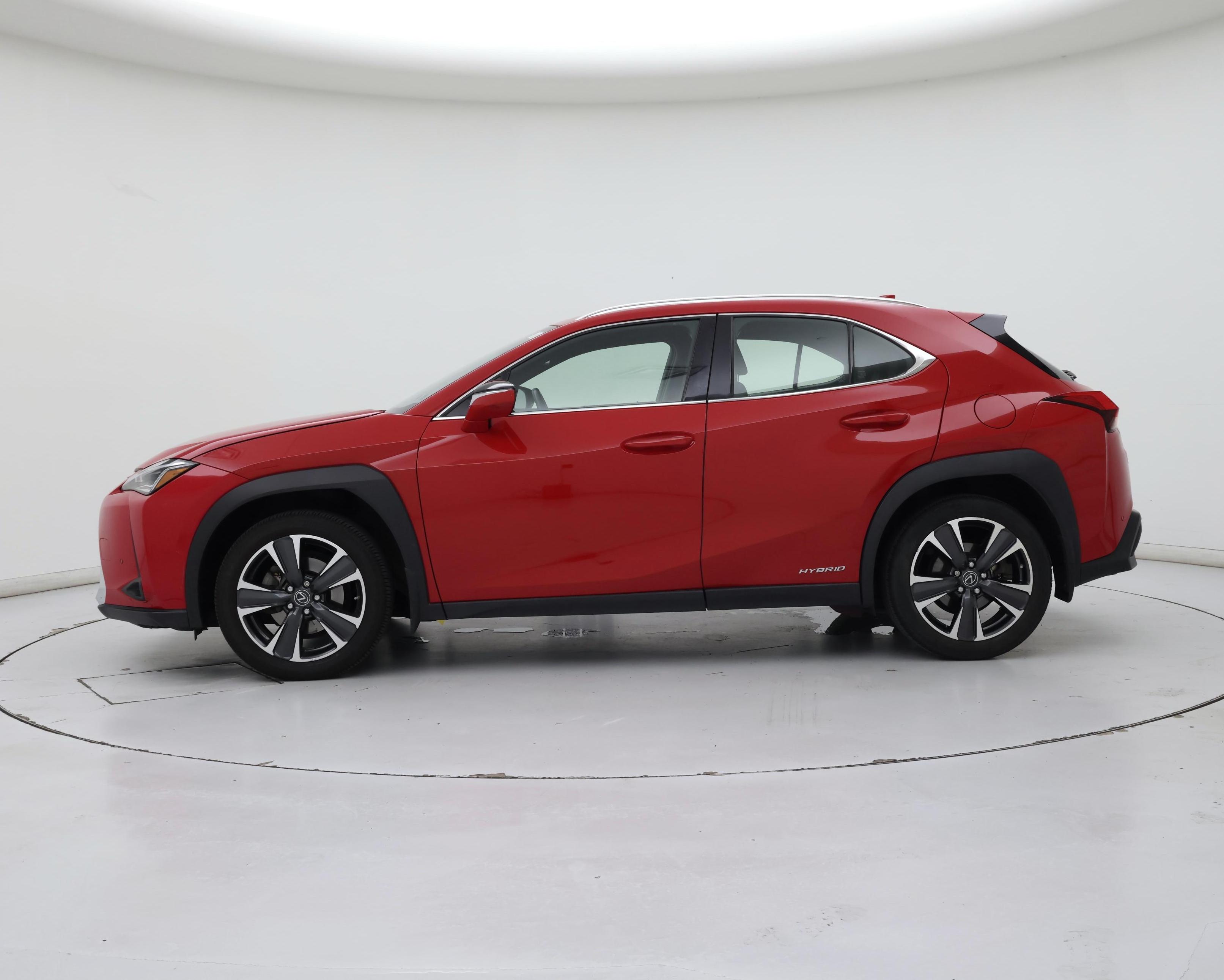 Thumbnail: 2020 Lexus UX - 3