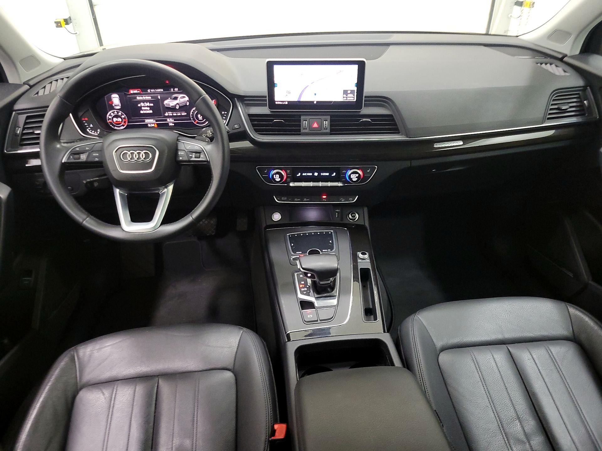 Thumbnail: 2020 Audi Q5 - 9