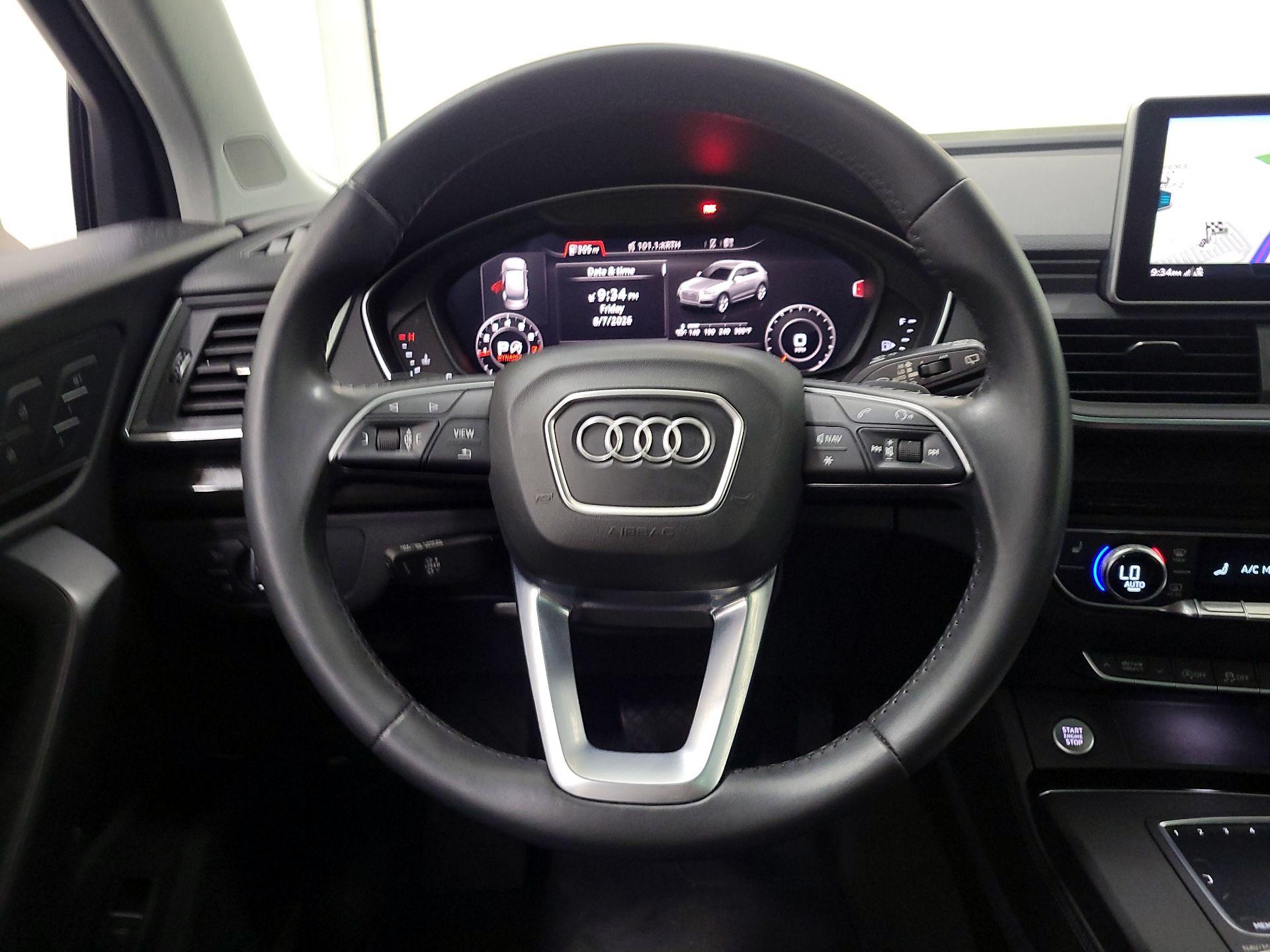 Thumbnail: 2020 Audi Q5 - 10
