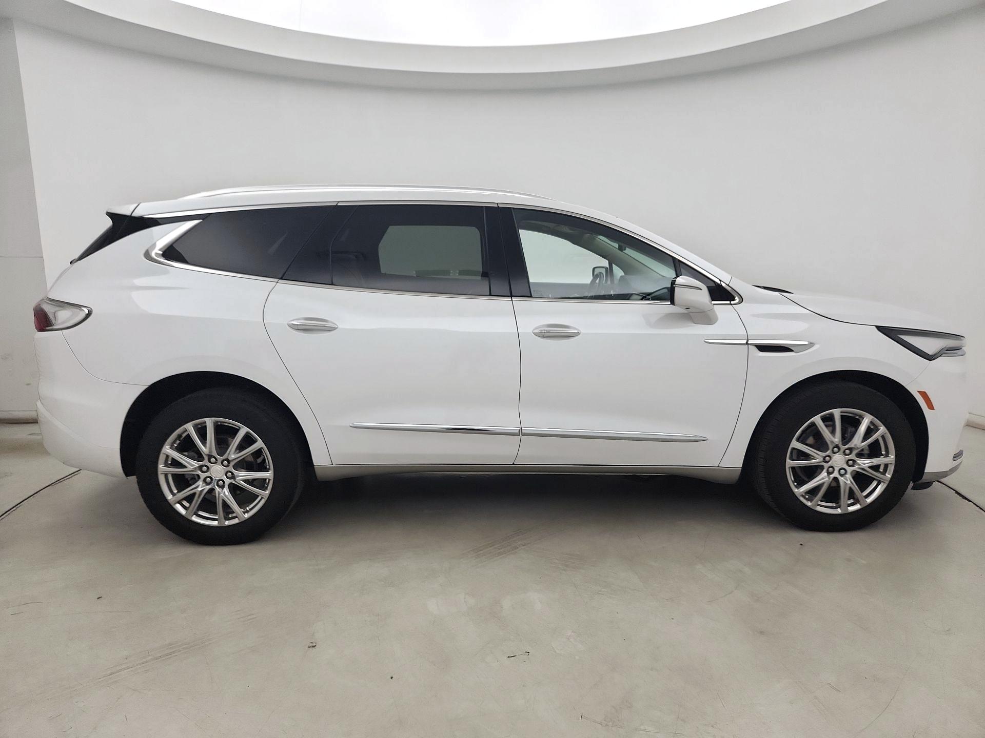 Thumbnail: 2022 Buick Enclave - 4