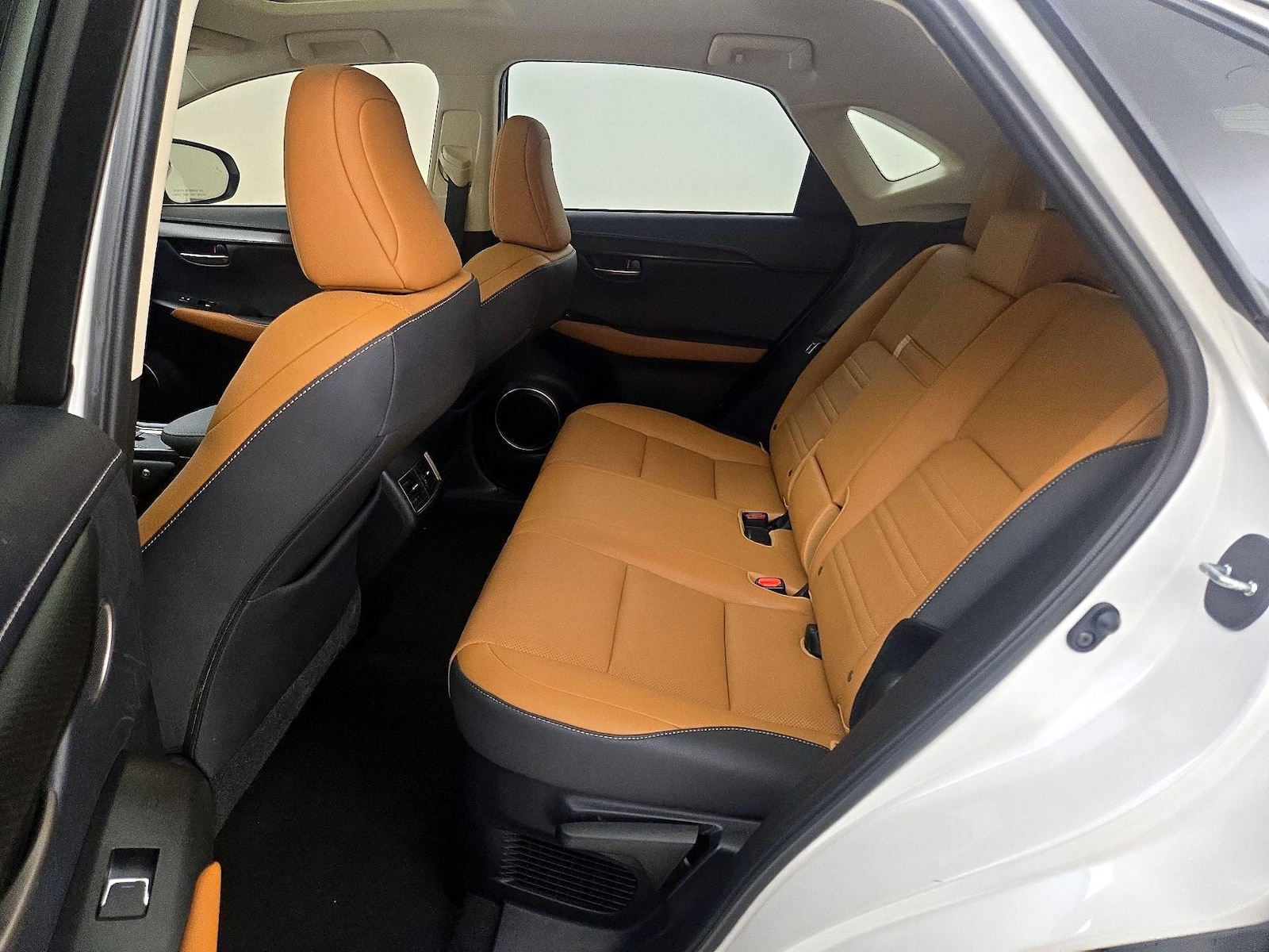 2021 Lexus NX 300 - Photo 21