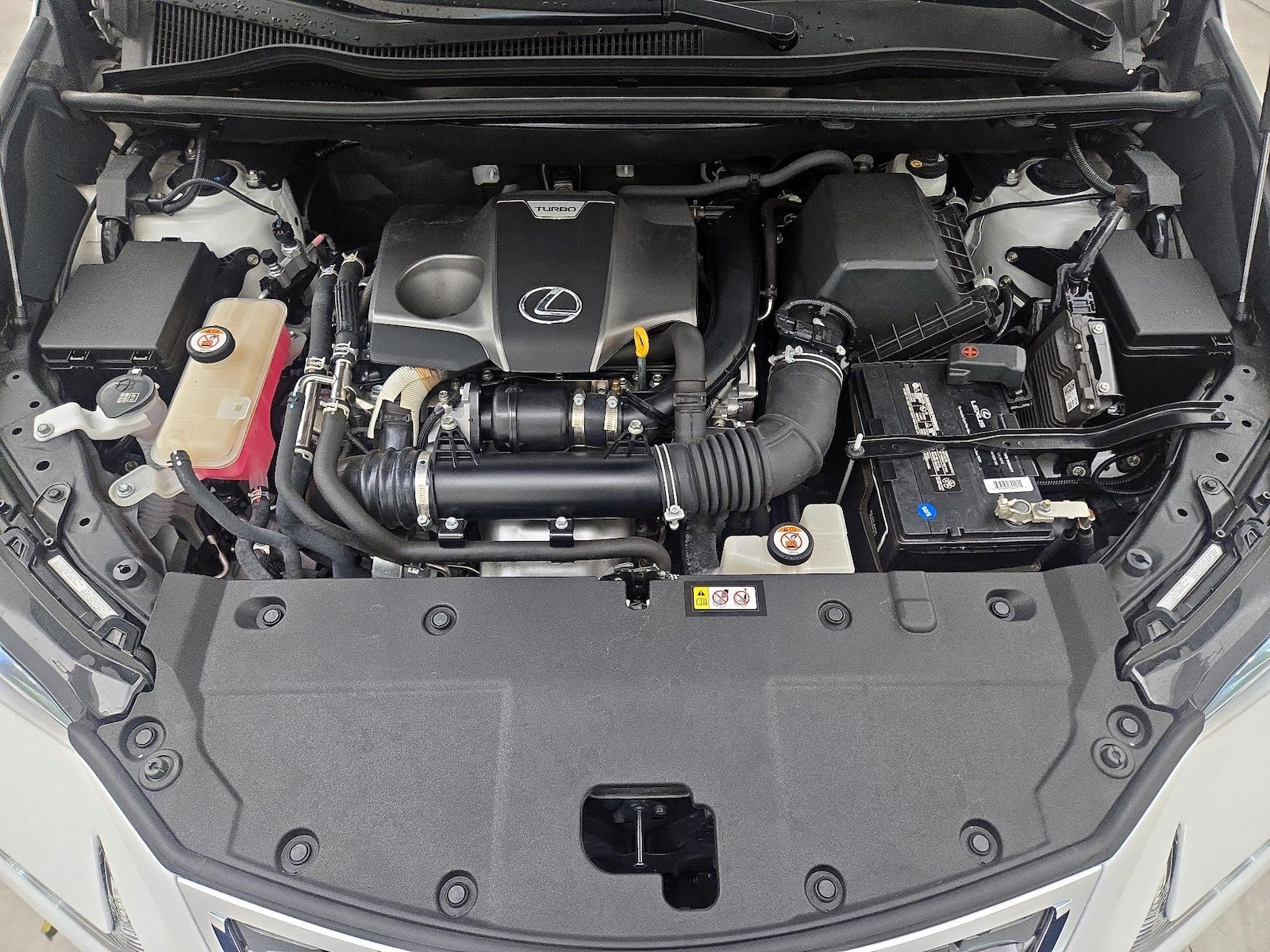 2021 Lexus NX 300 - Photo 23