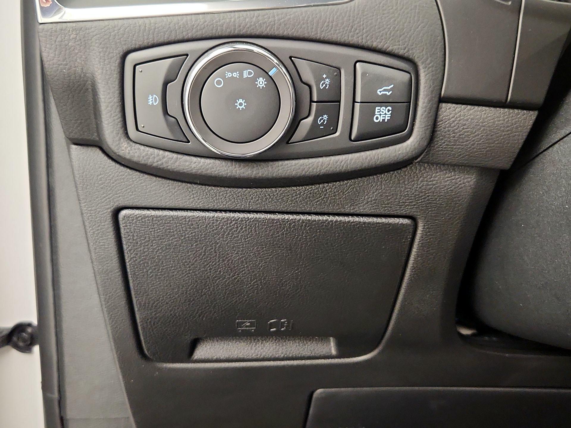 Thumbnail: 2023 Ford Edge - 13