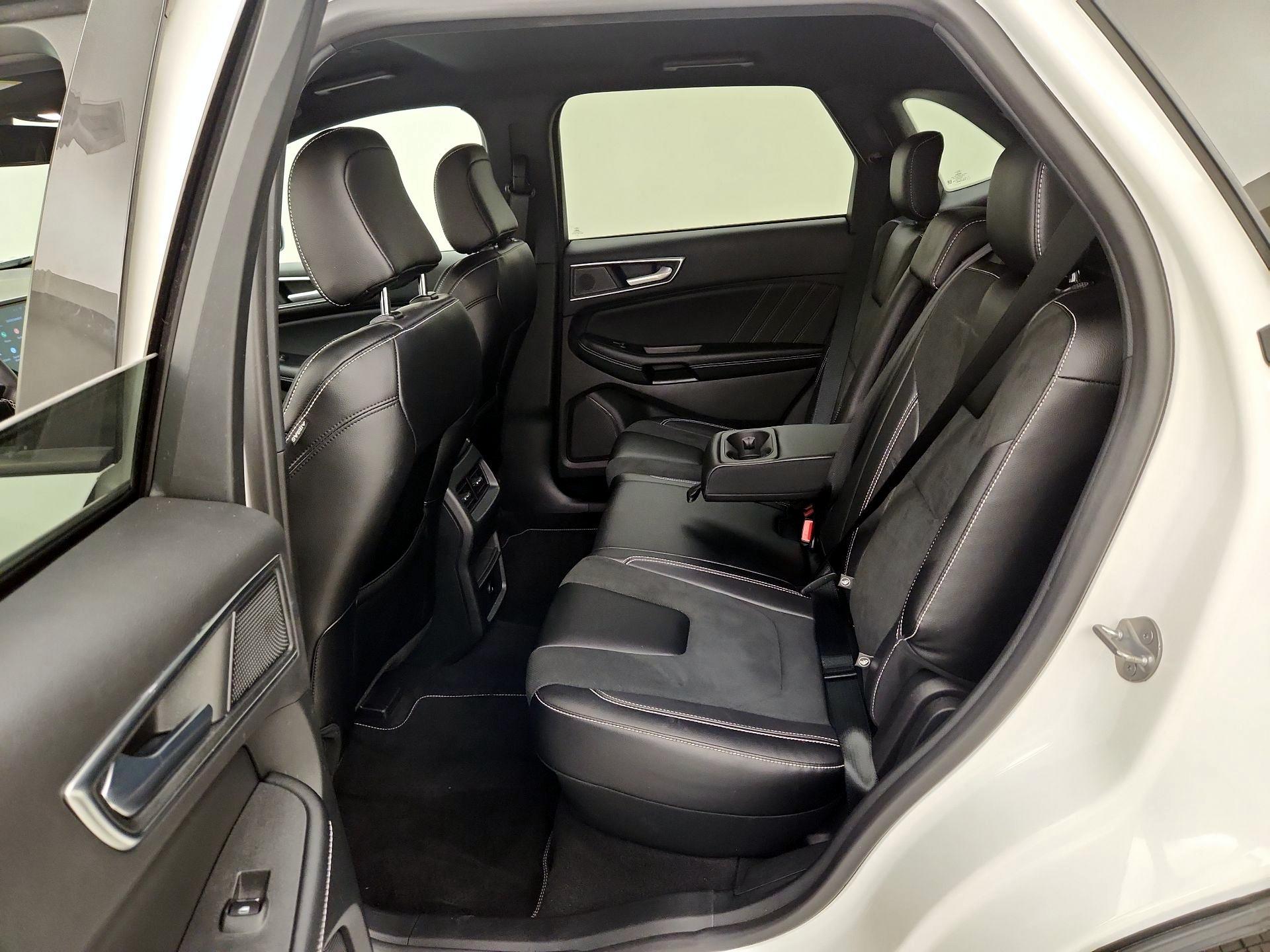 Thumbnail: 2023 Ford Edge - 19