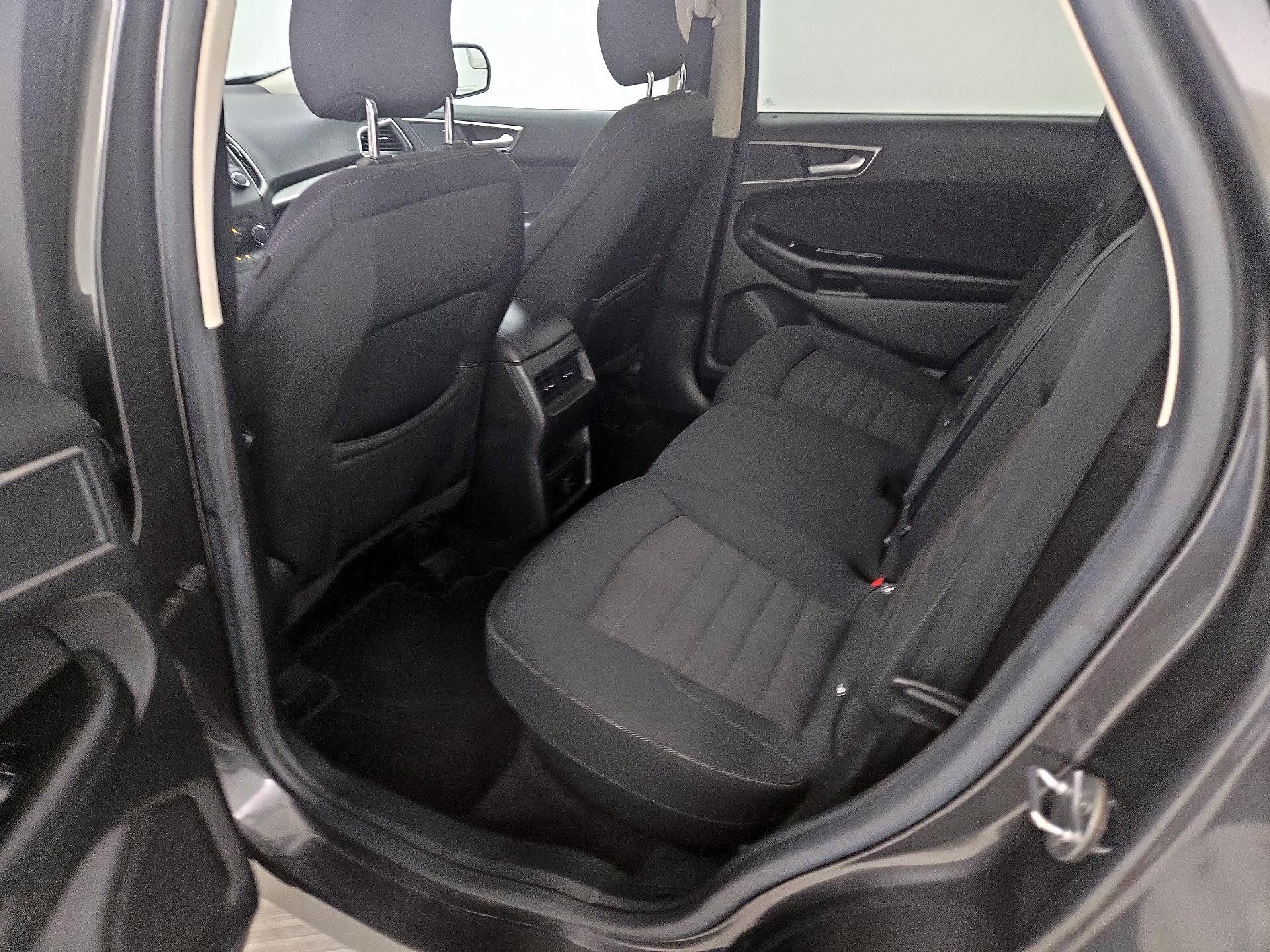 Thumbnail: 2018 Ford Edge - 19