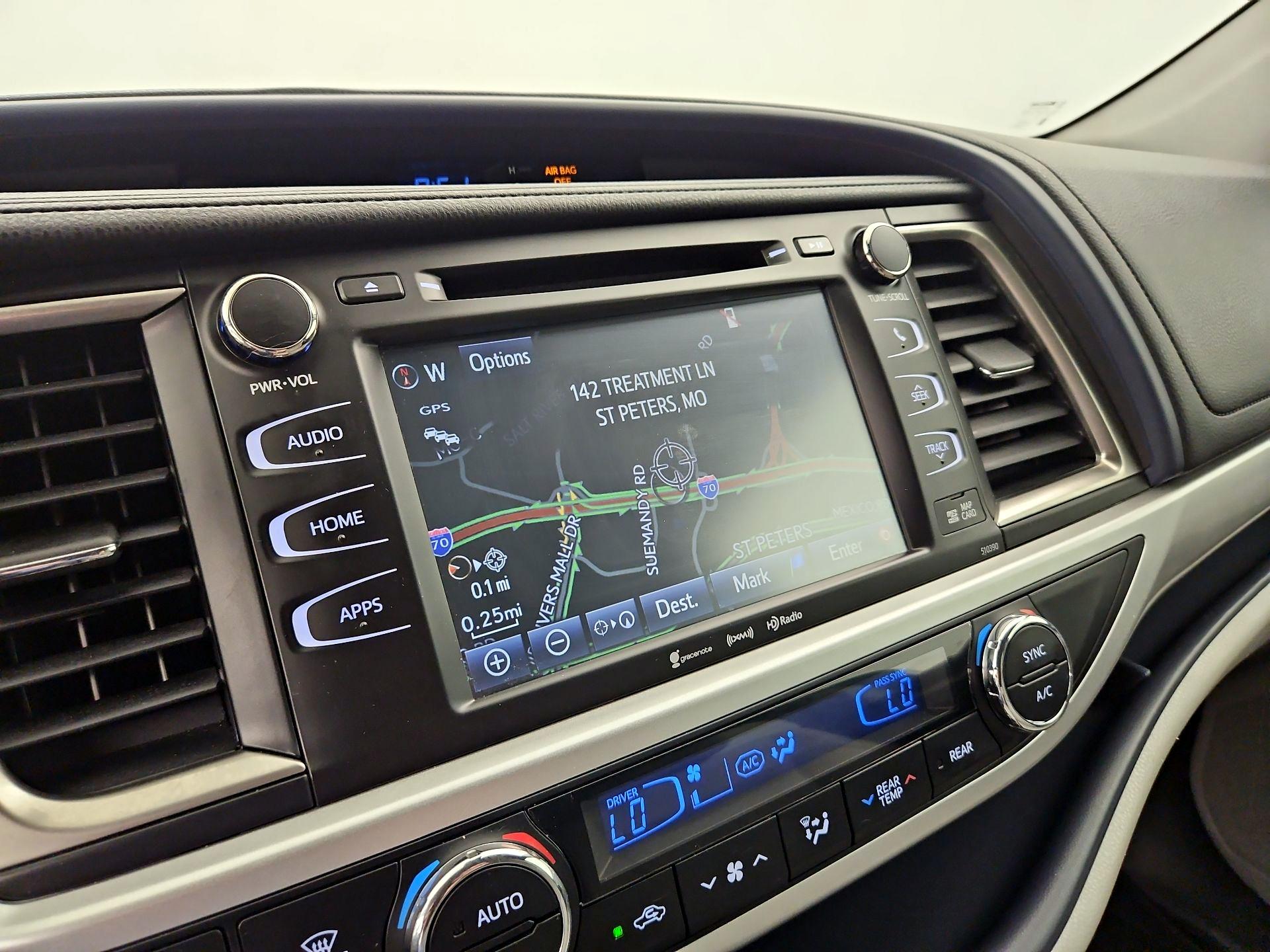 Thumbnail: 2019 Toyota Highlander - 14