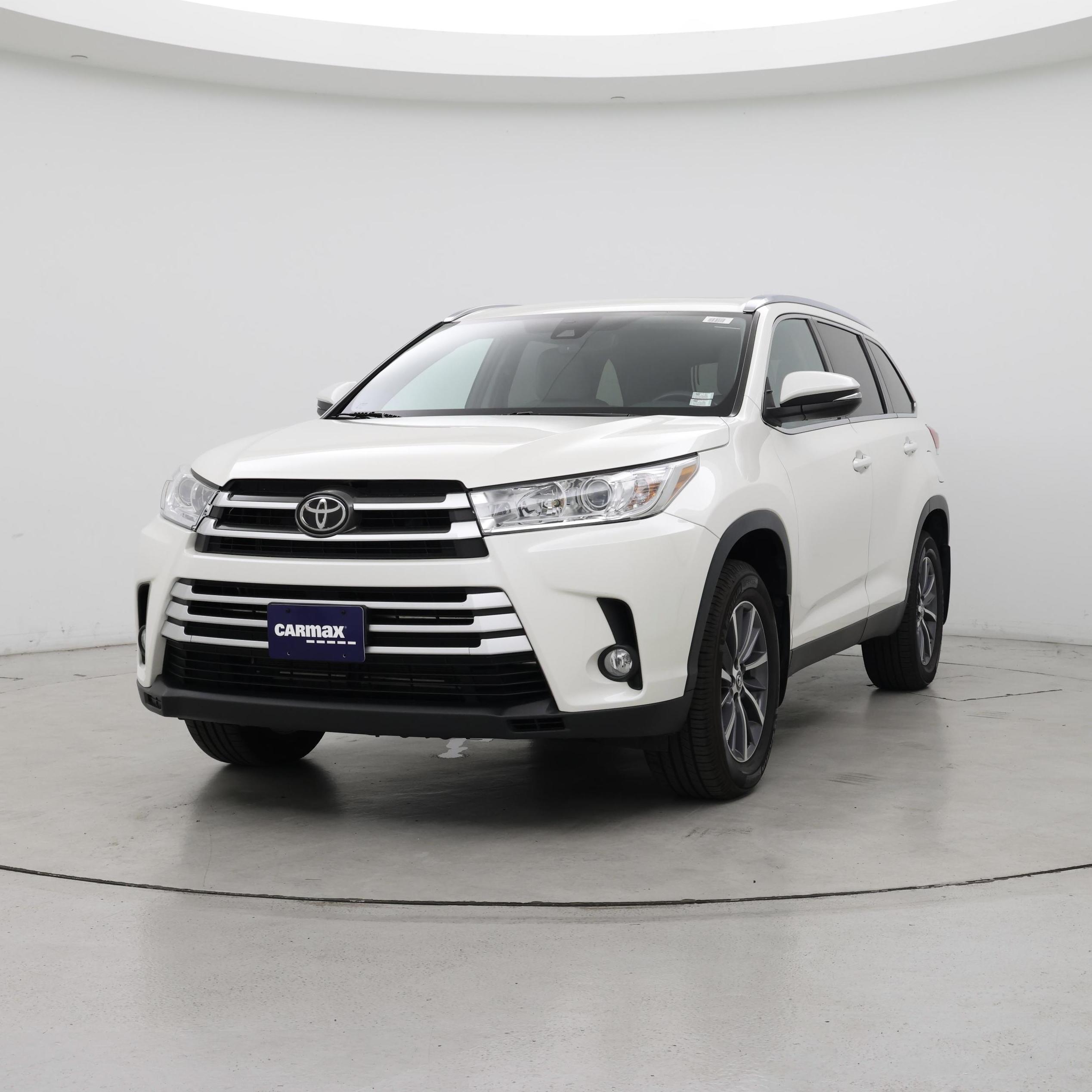 Thumbnail: 2019 Toyota Highlander - 4