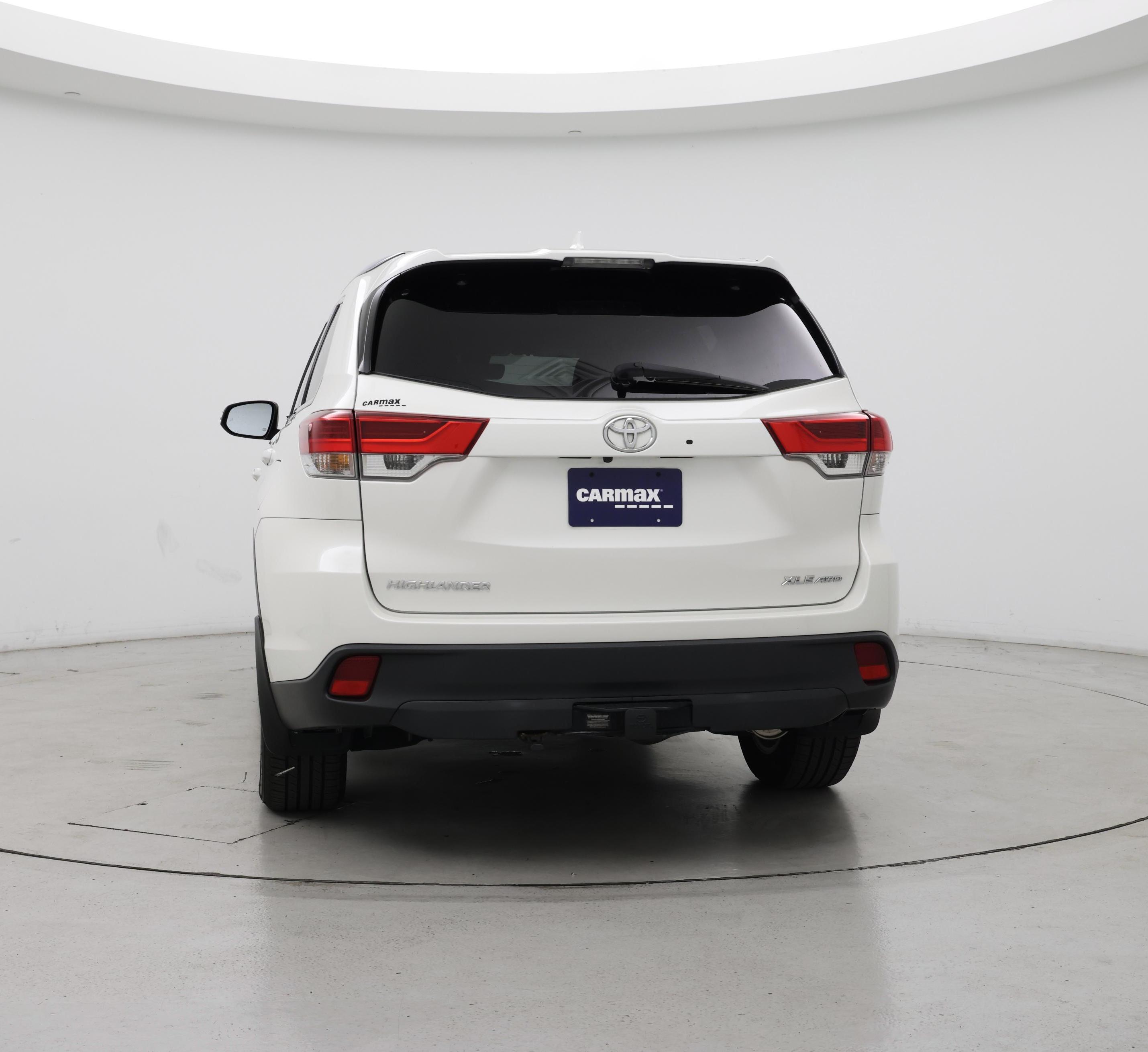 Thumbnail: 2019 Toyota Highlander - 6