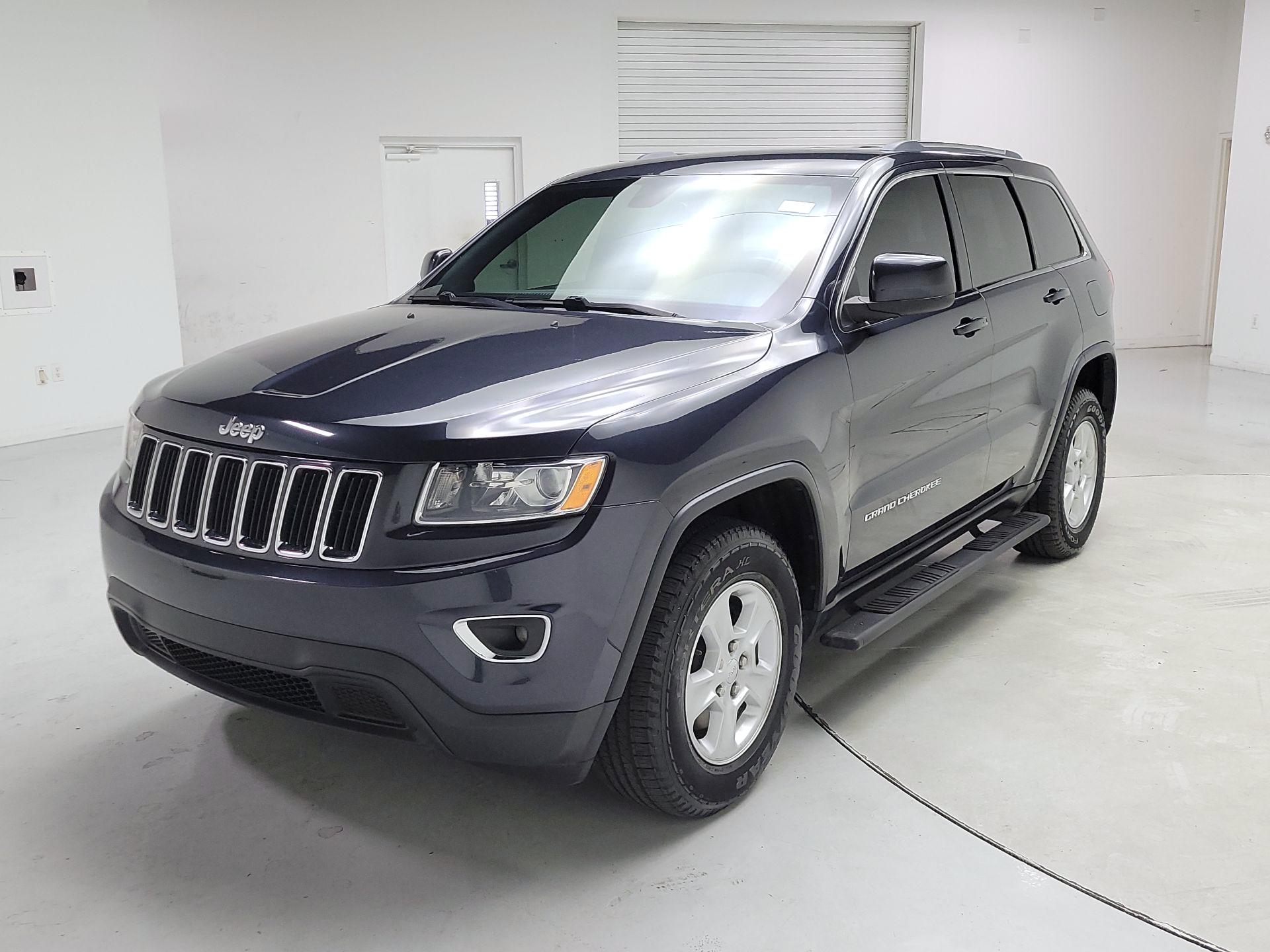 Thumbnail: 2015 Jeep Grand Cherokee - 3