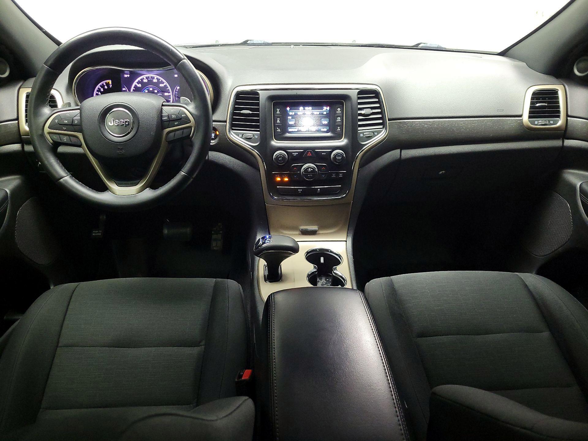 Thumbnail: 2015 Jeep Grand Cherokee - 8