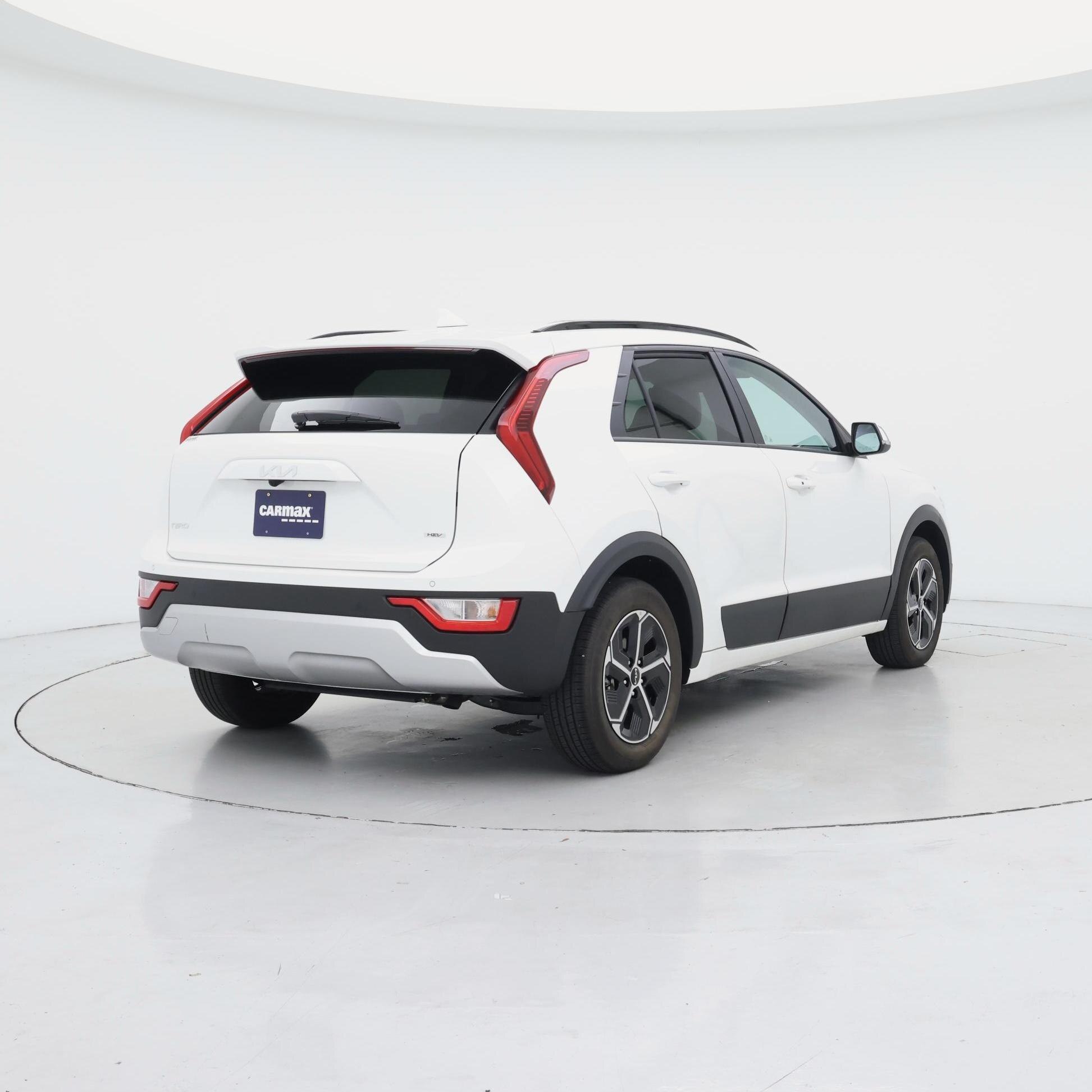 Thumbnail: 2025 Kia Niro - 8