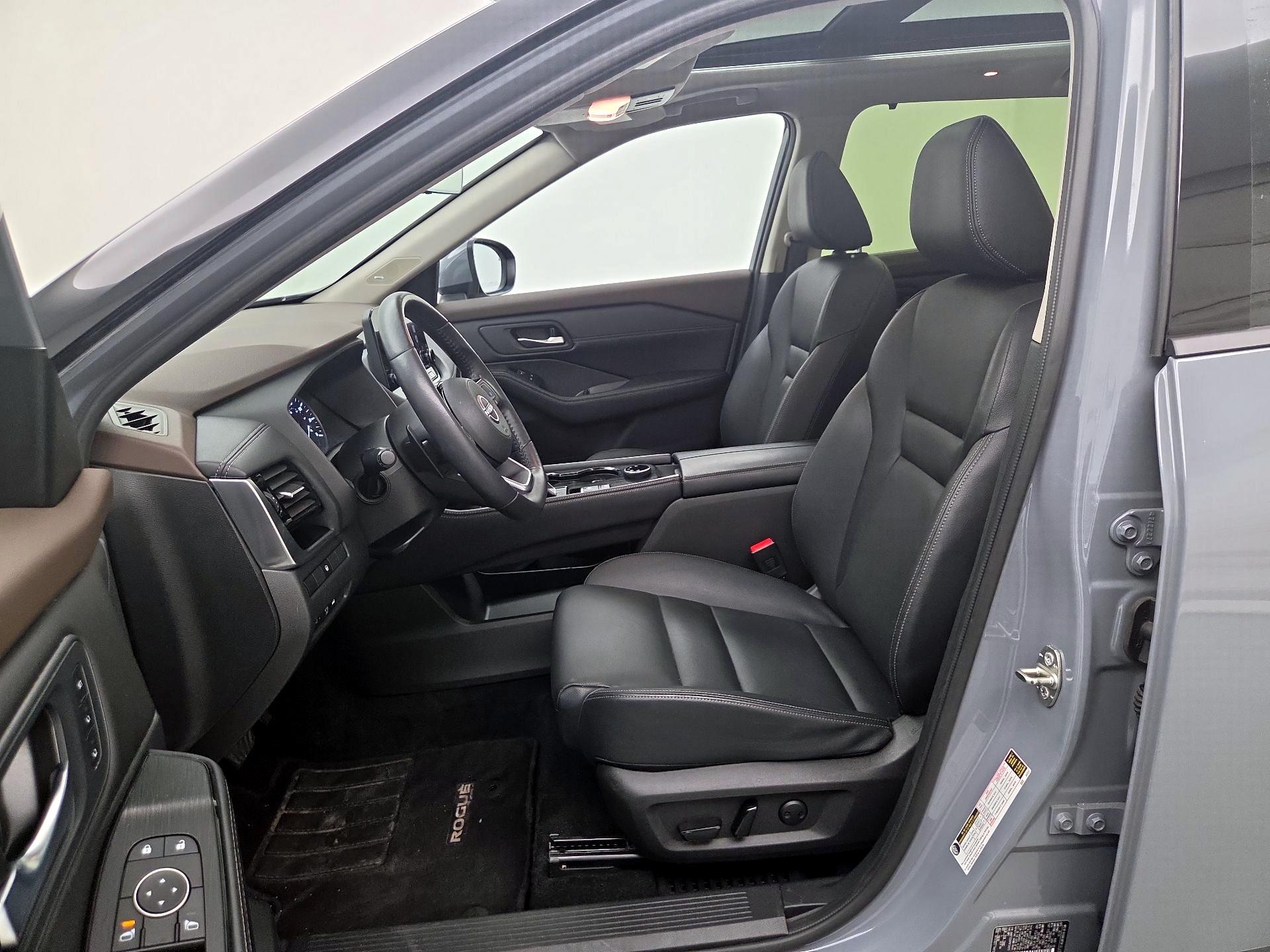Thumbnail: 2023 Nissan Rogue - 11