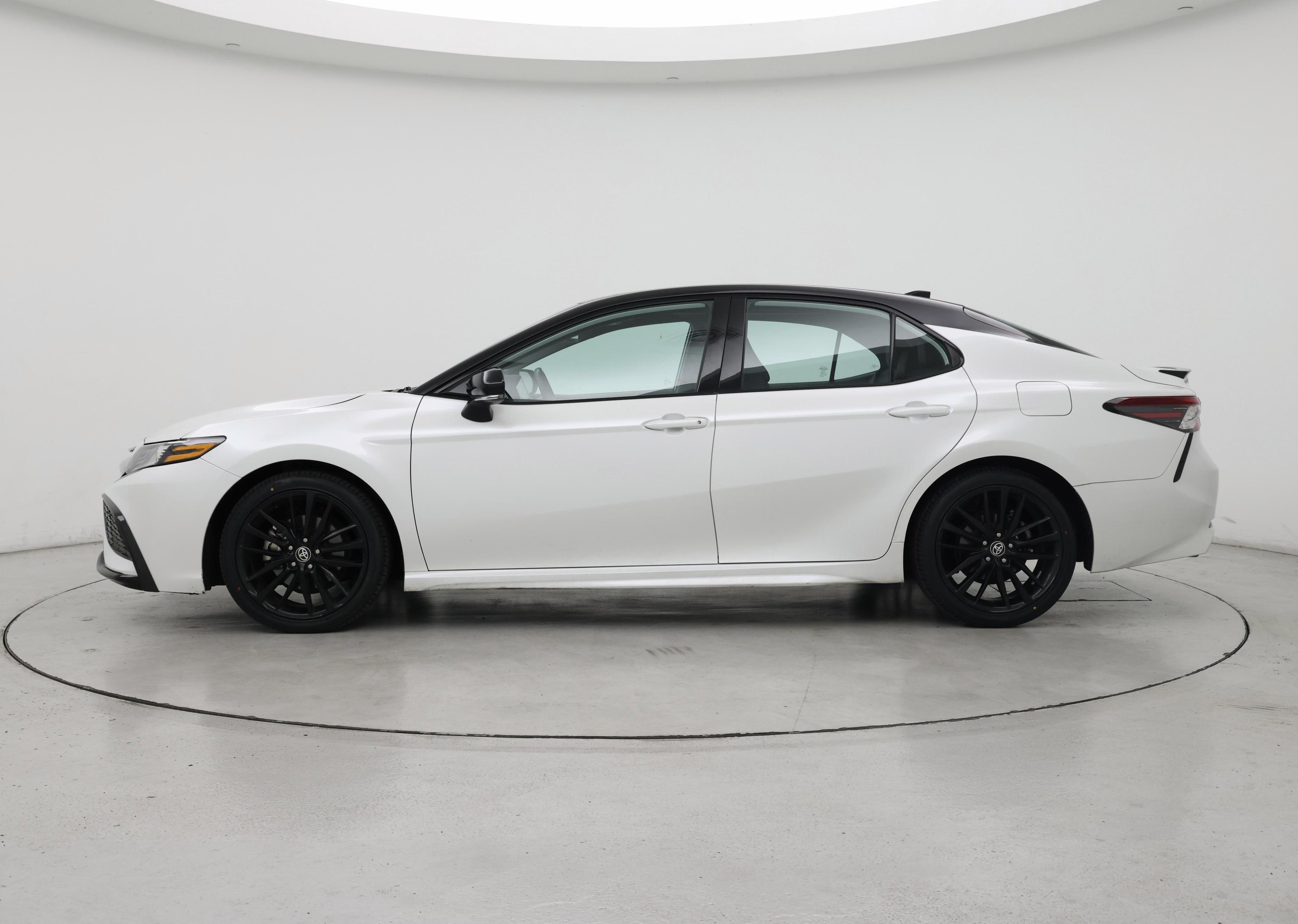 Thumbnail: 2023 Toyota Camry - 3