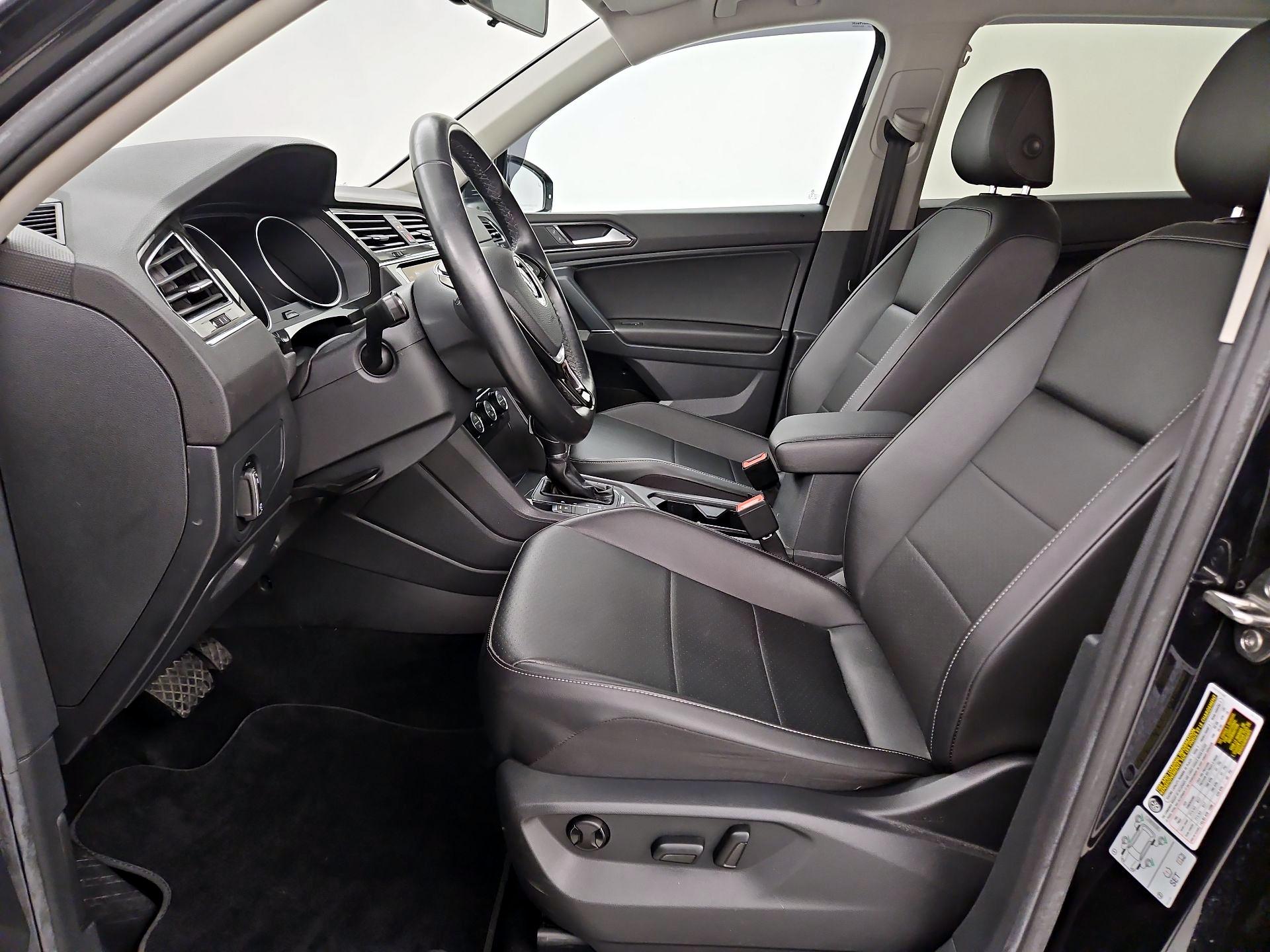 Thumbnail: 2018 Volkswagen Tiguan - 11