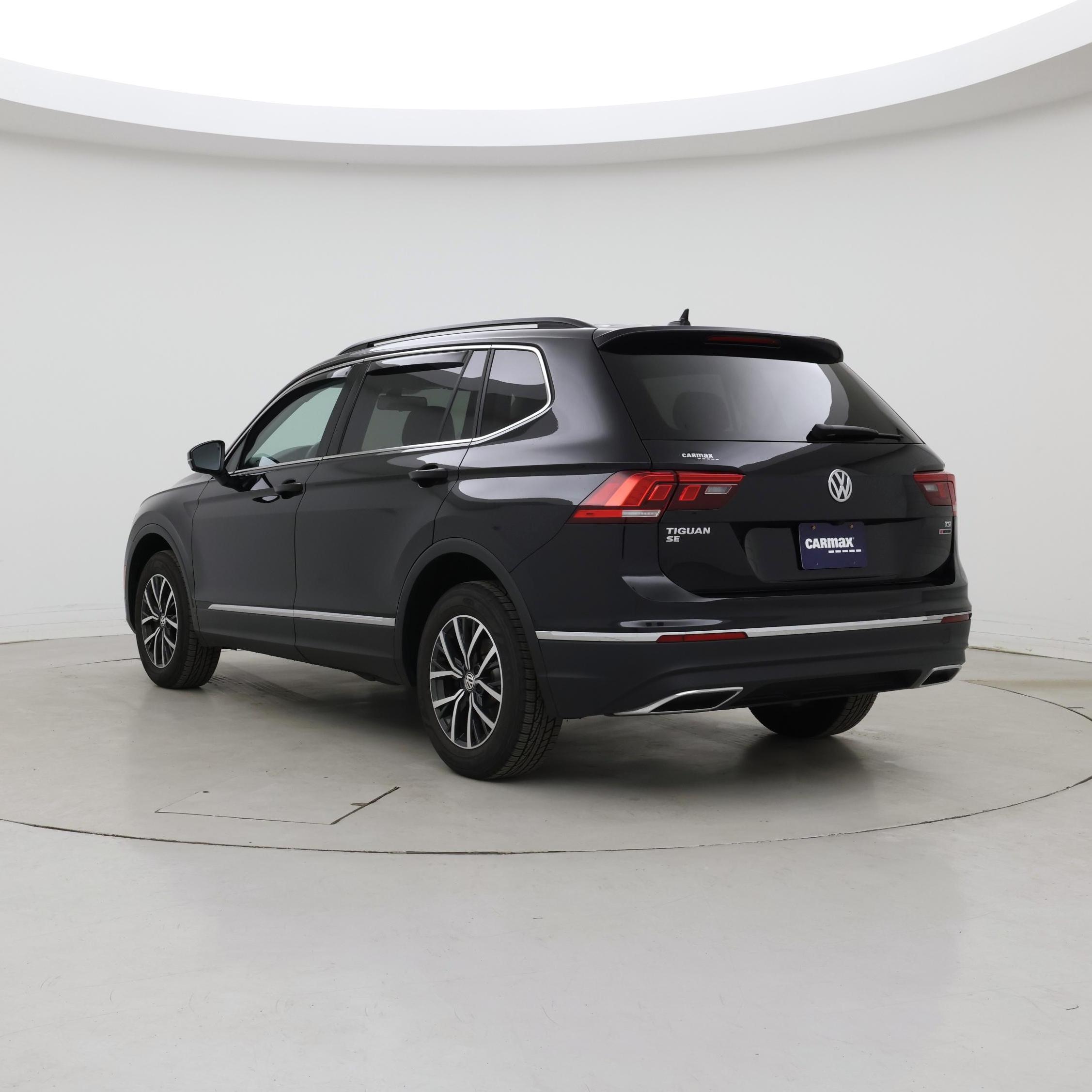 Thumbnail: 2018 Volkswagen Tiguan - 2
