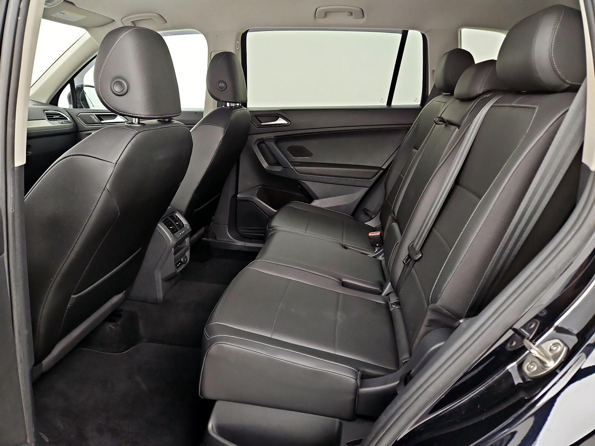 Thumbnail: 2018 Volkswagen Tiguan - 19