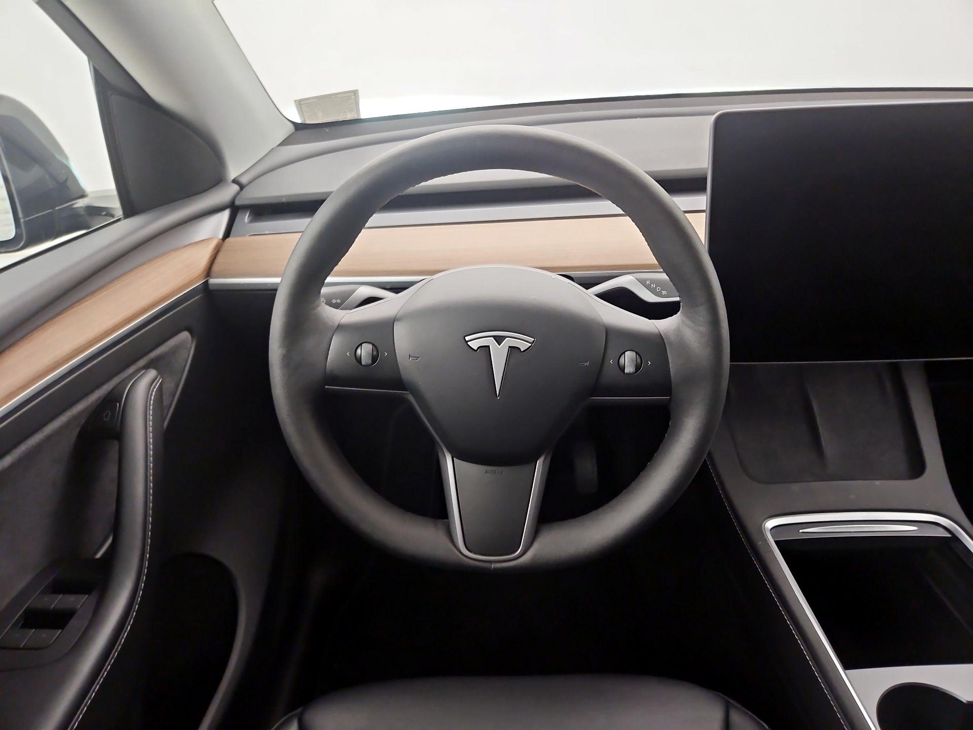 Thumbnail: 2024 Tesla Model Y - 10